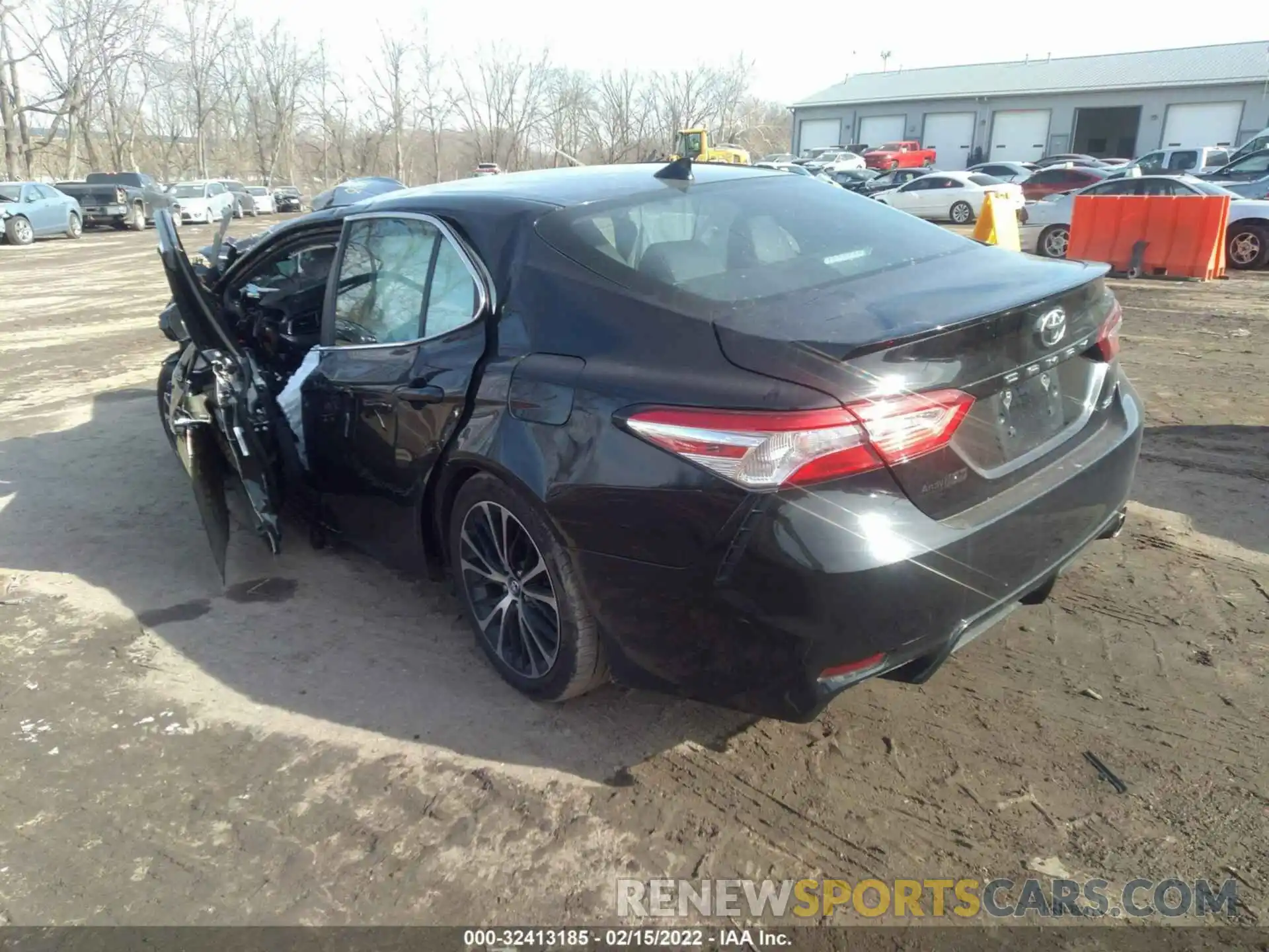 3 Photograph of a damaged car 4T1G11AK7LU904003 TOYOTA CAMRY 2020