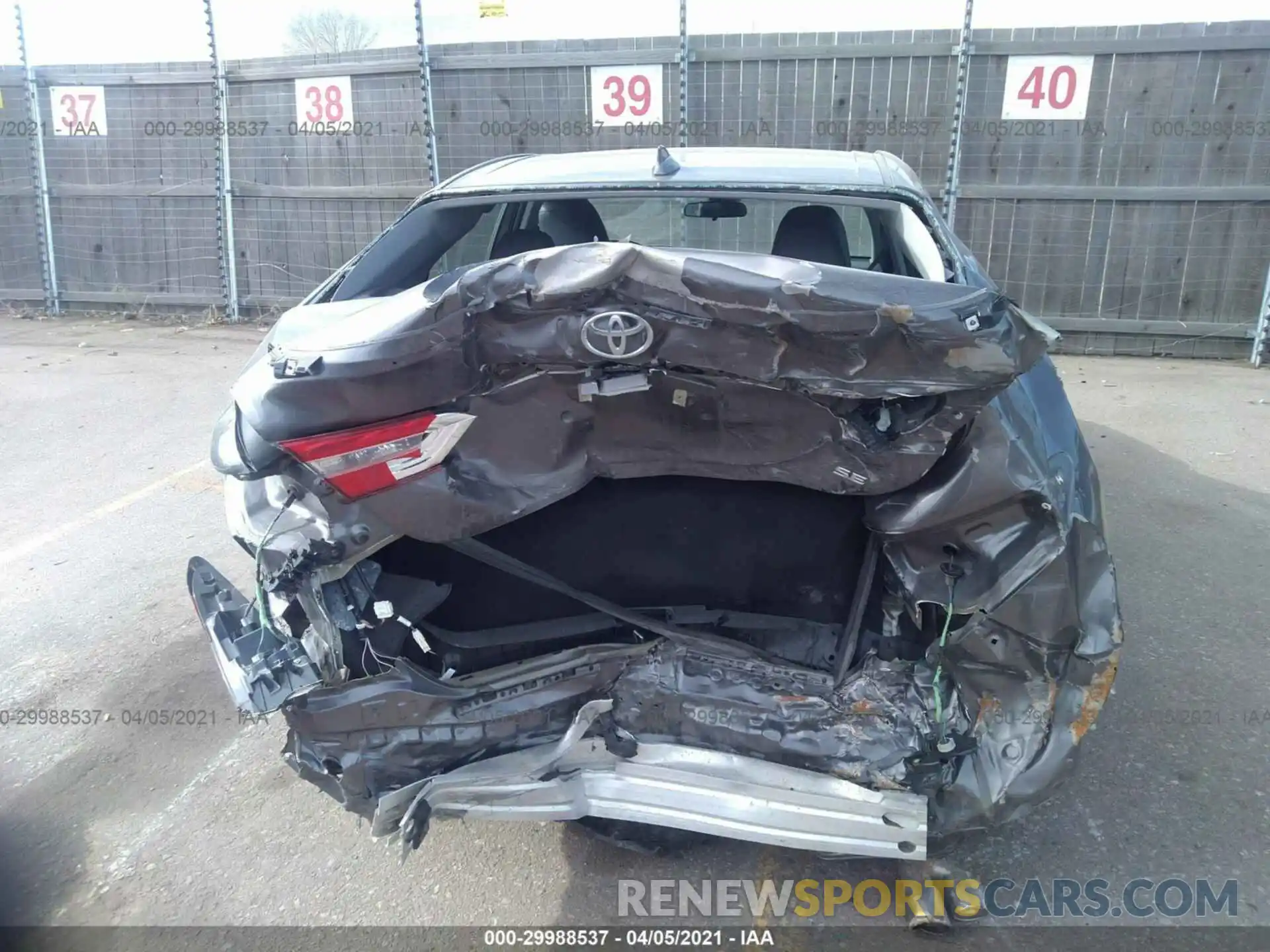 6 Photograph of a damaged car 4T1G11AK7LU904938 TOYOTA CAMRY 2020