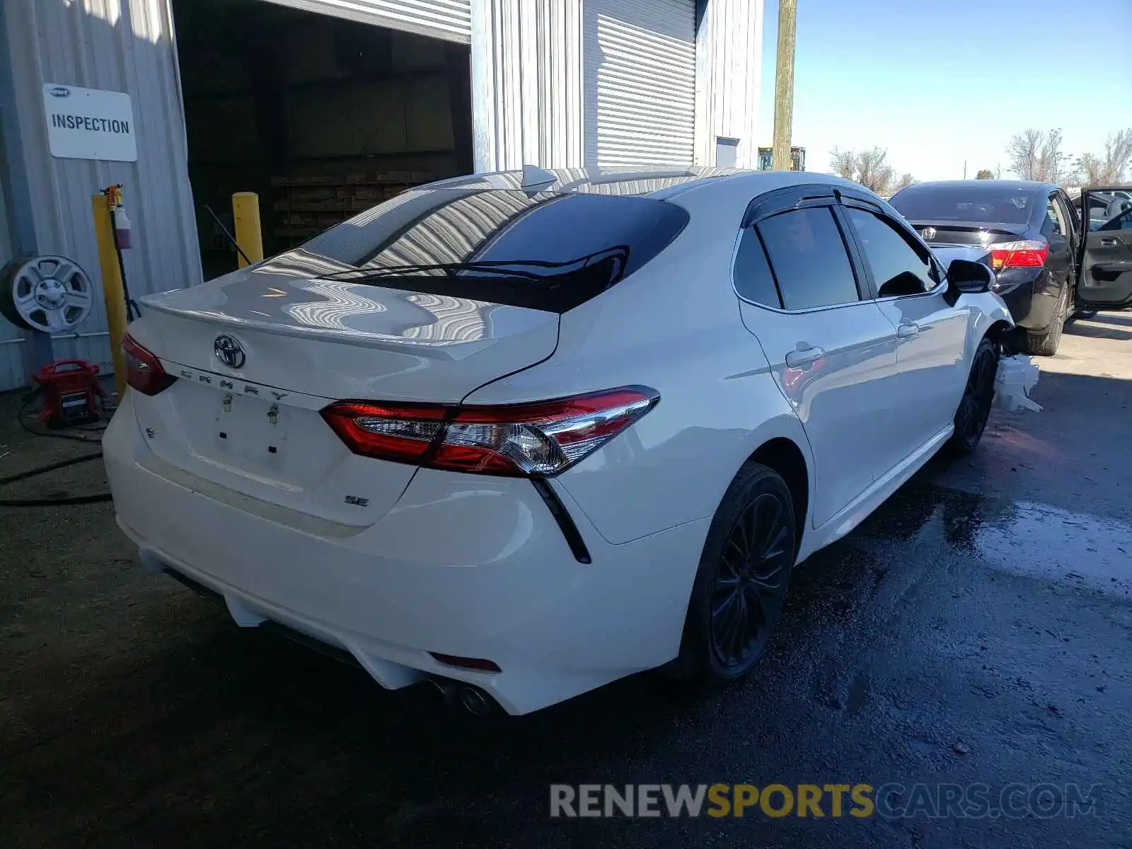 4 Photograph of a damaged car 4T1G11AK7LU905149 TOYOTA CAMRY 2020