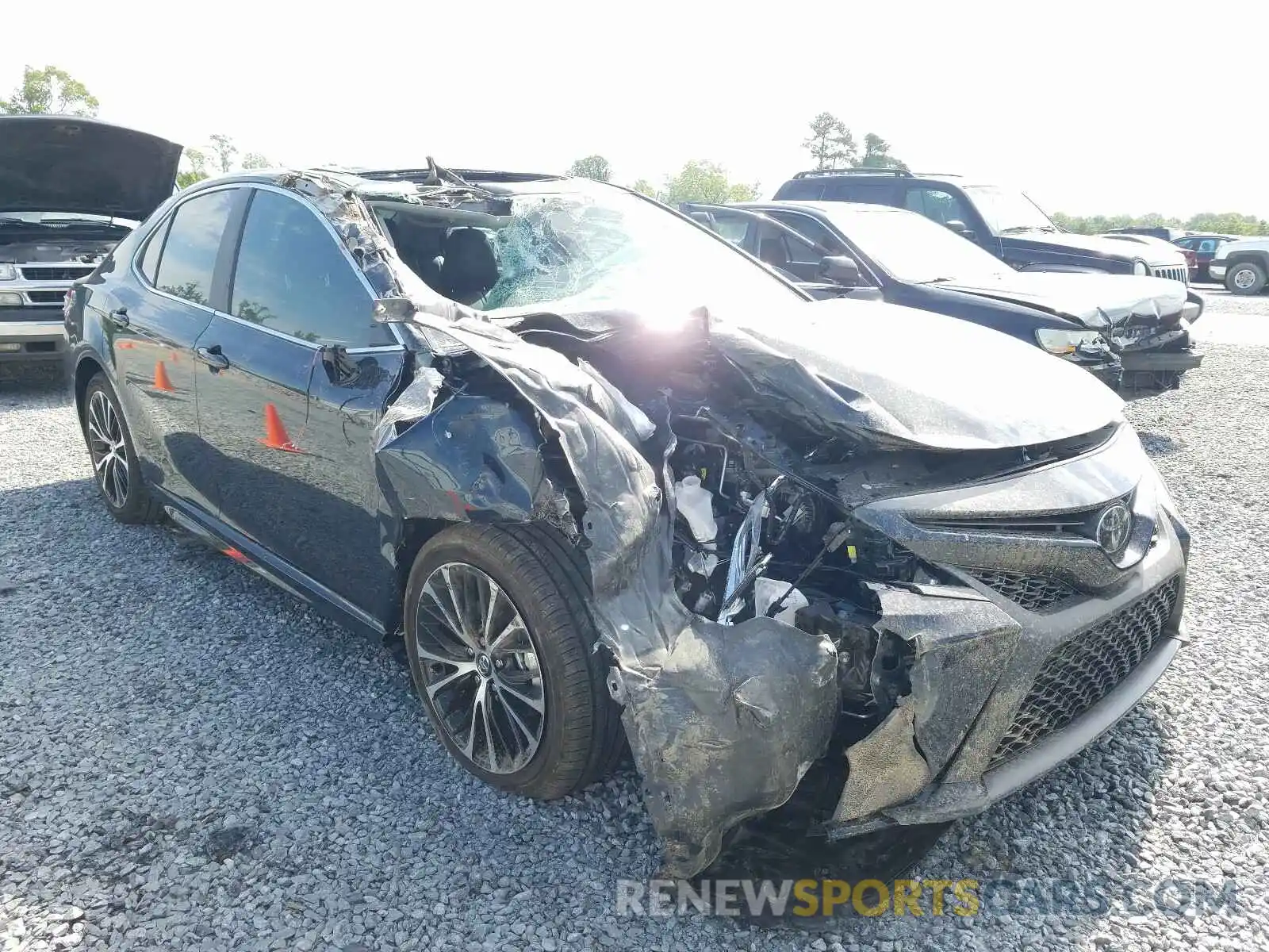 1 Photograph of a damaged car 4T1G11AK7LU908911 TOYOTA CAMRY 2020