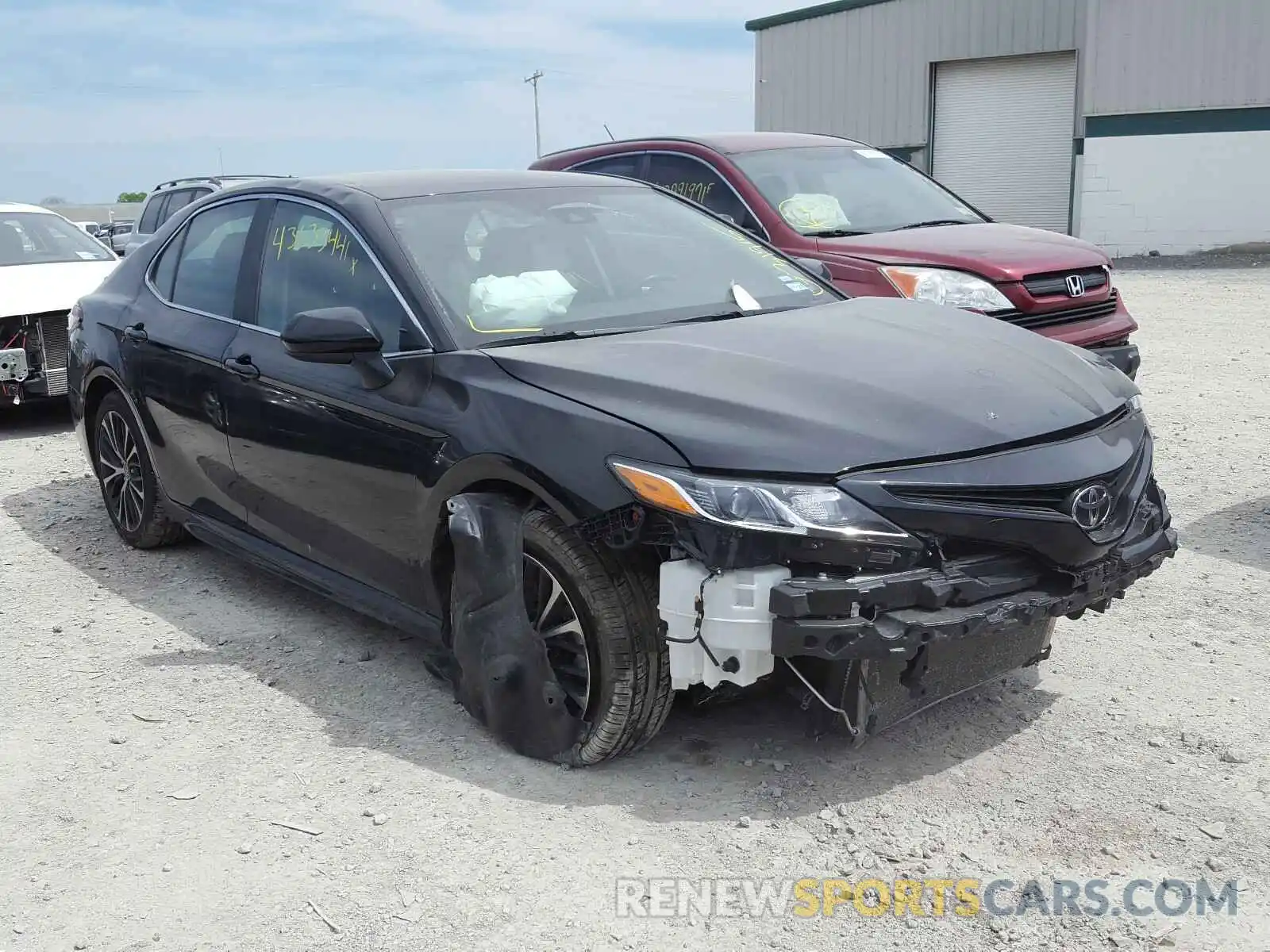 1 Photograph of a damaged car 4T1G11AK7LU909394 TOYOTA CAMRY 2020