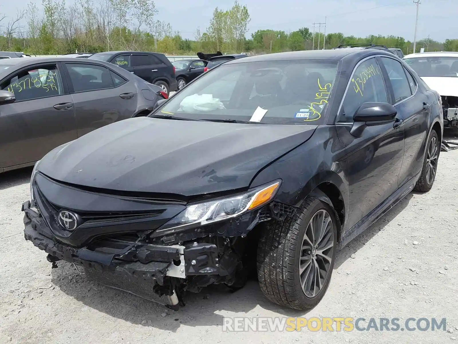 2 Photograph of a damaged car 4T1G11AK7LU909394 TOYOTA CAMRY 2020