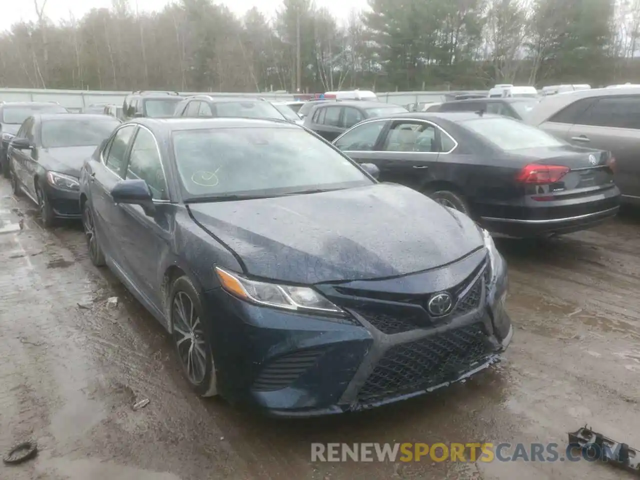 1 Photograph of a damaged car 4T1G11AK7LU909847 TOYOTA CAMRY 2020