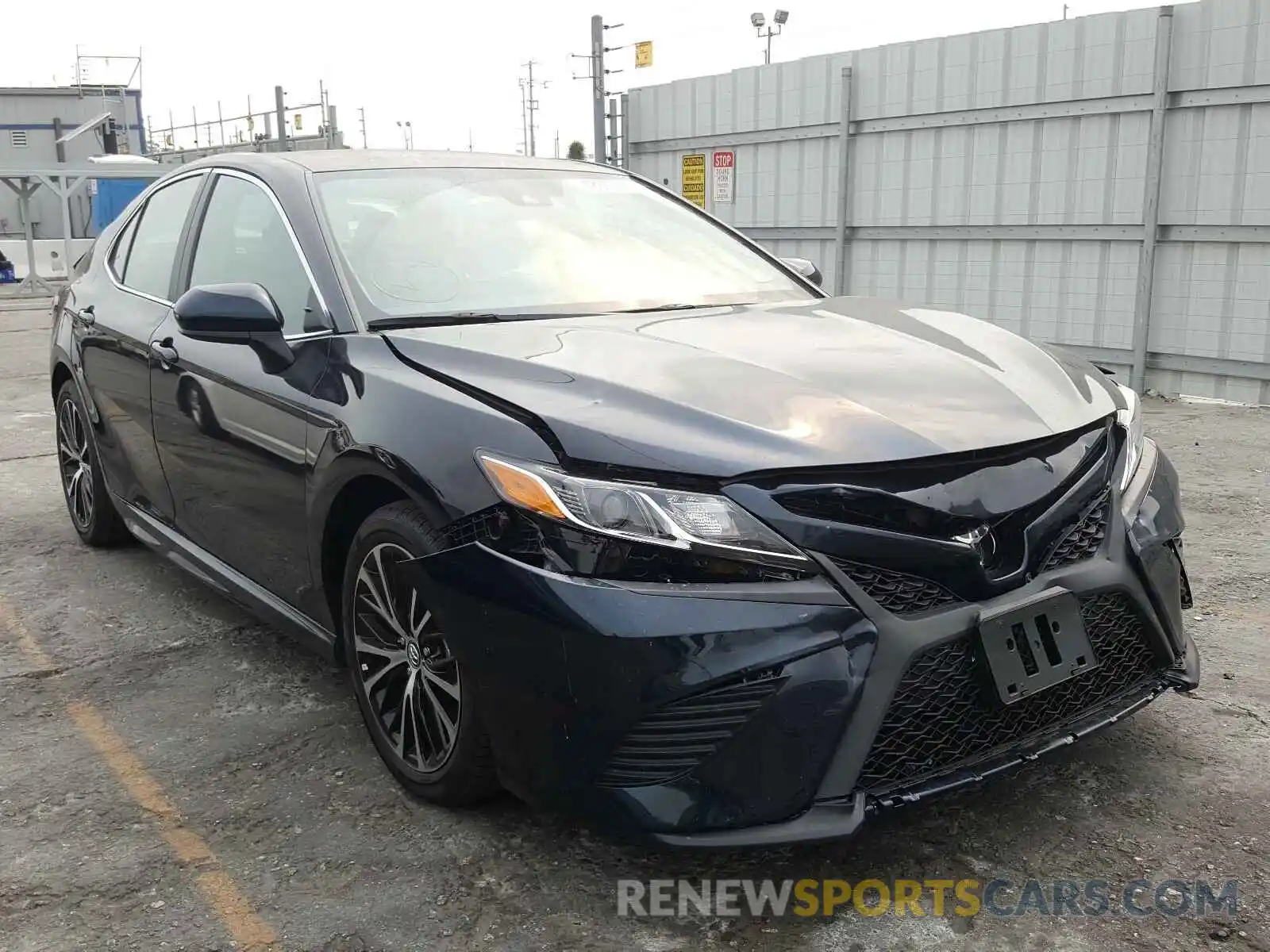 1 Photograph of a damaged car 4T1G11AK7LU911453 TOYOTA CAMRY 2020