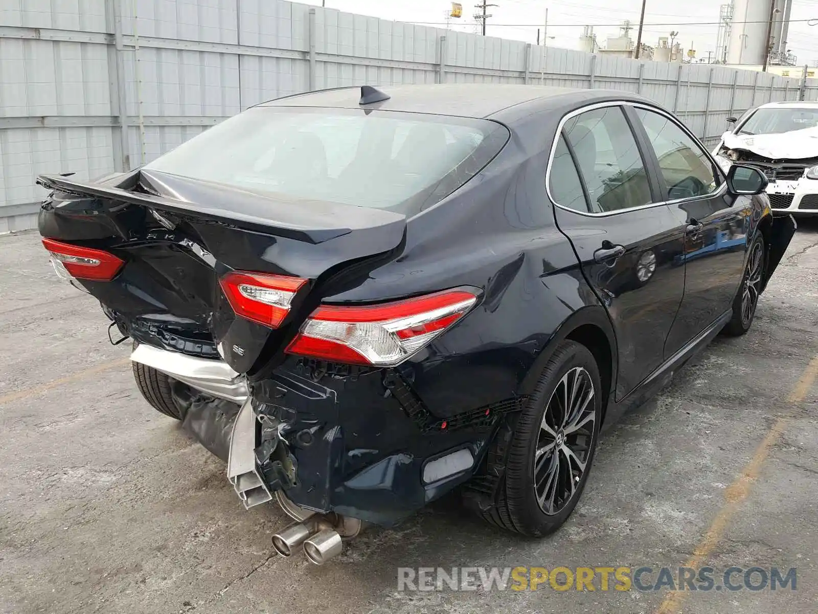 4 Photograph of a damaged car 4T1G11AK7LU911453 TOYOTA CAMRY 2020