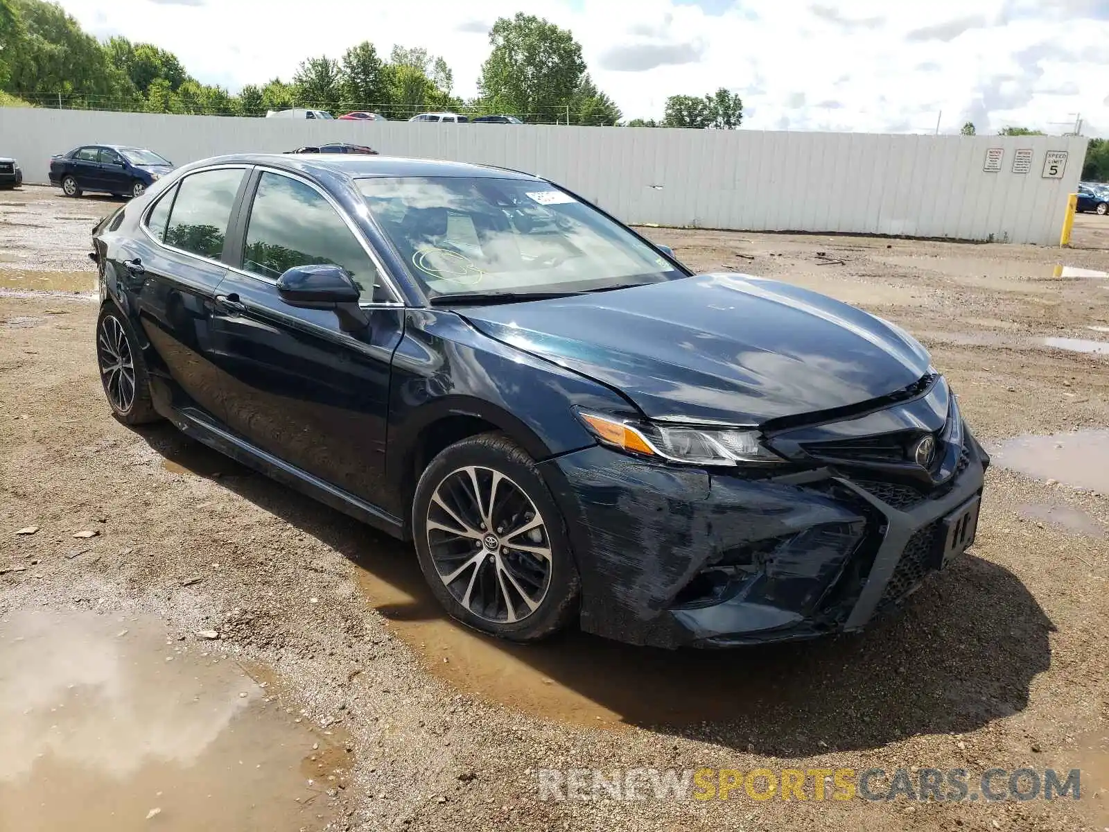 1 Photograph of a damaged car 4T1G11AK7LU915258 TOYOTA CAMRY 2020