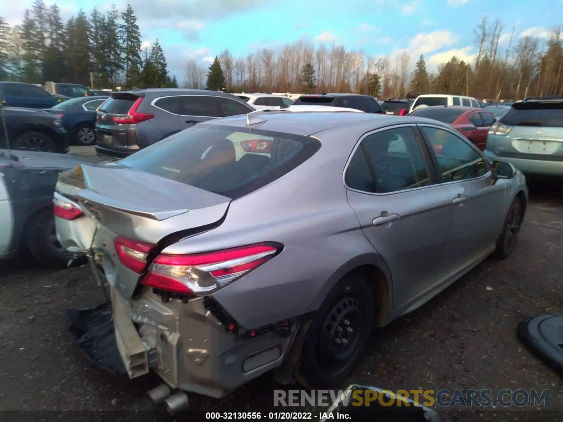 4 Photograph of a damaged car 4T1G11AK7LU918337 TOYOTA CAMRY 2020