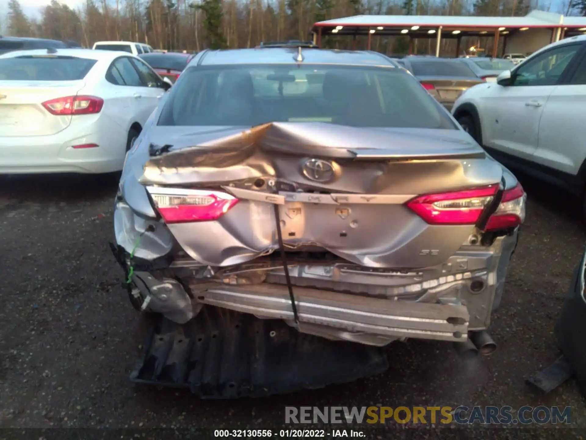 6 Photograph of a damaged car 4T1G11AK7LU918337 TOYOTA CAMRY 2020