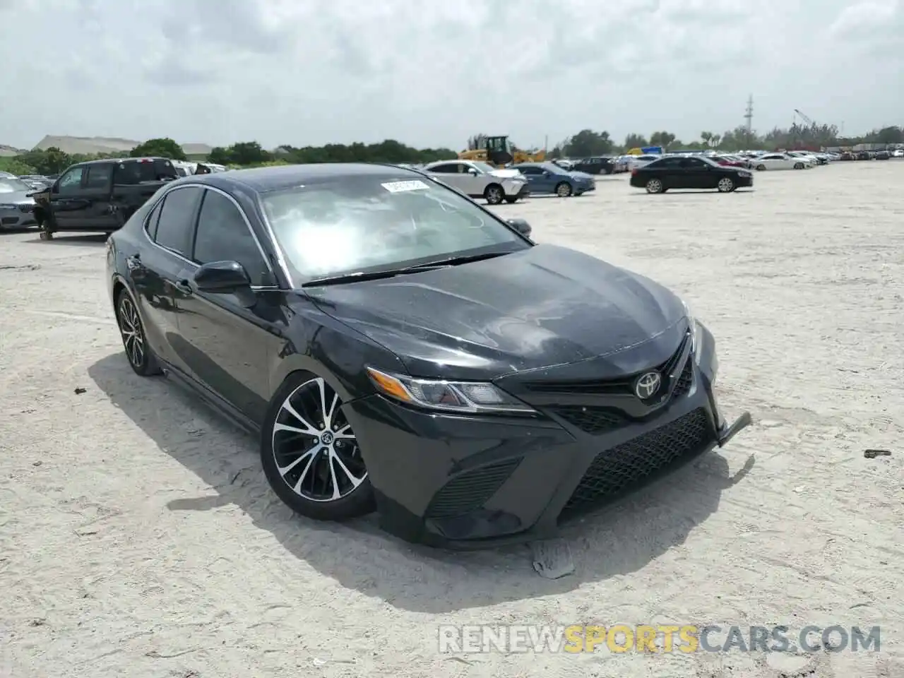 1 Photograph of a damaged car 4T1G11AK7LU919293 TOYOTA CAMRY 2020