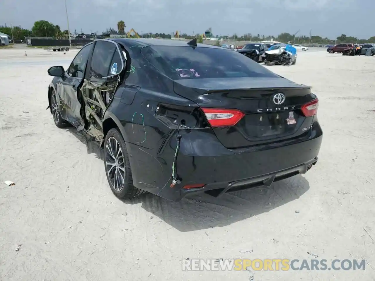 3 Photograph of a damaged car 4T1G11AK7LU919293 TOYOTA CAMRY 2020