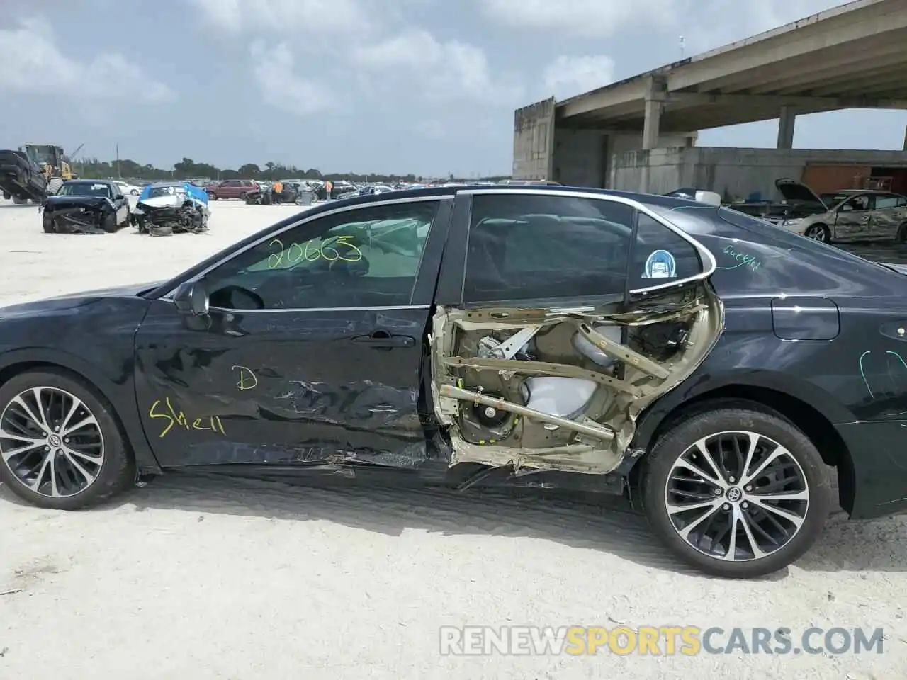 9 Photograph of a damaged car 4T1G11AK7LU919293 TOYOTA CAMRY 2020