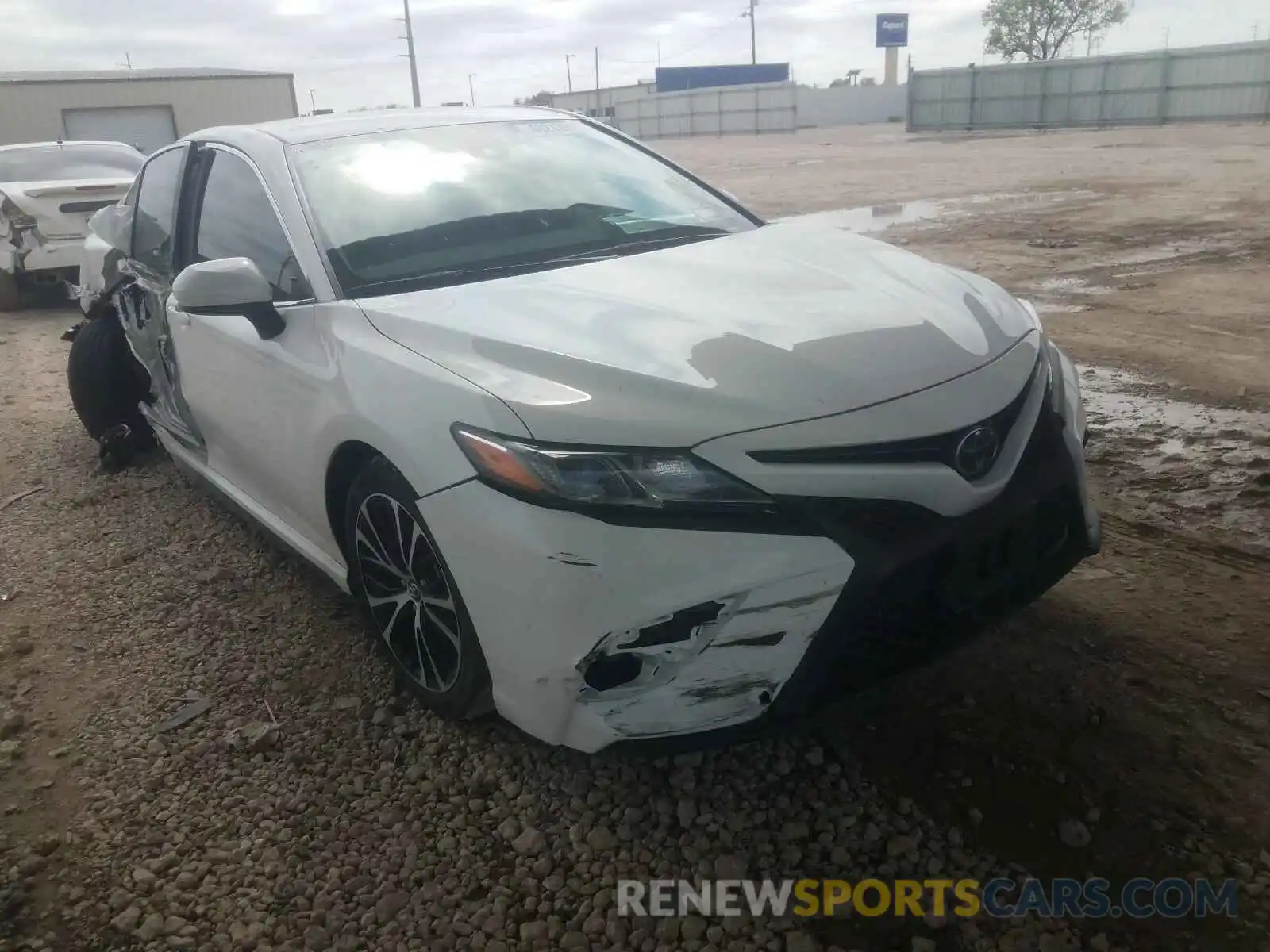 1 Photograph of a damaged car 4T1G11AK7LU921349 TOYOTA CAMRY 2020