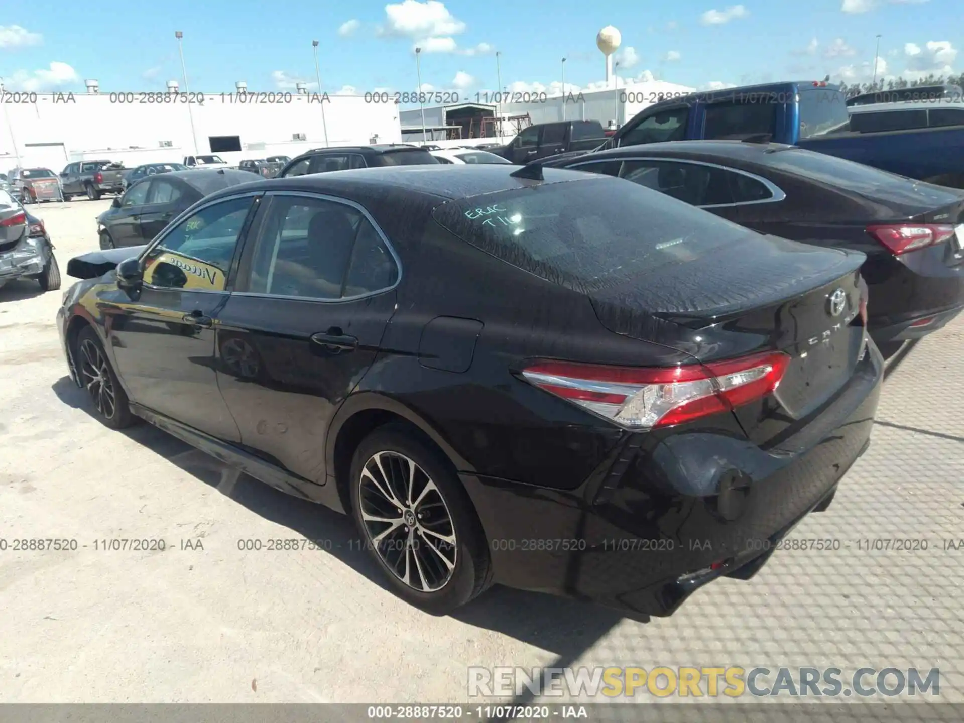 3 Photograph of a damaged car 4T1G11AK7LU923019 TOYOTA CAMRY 2020