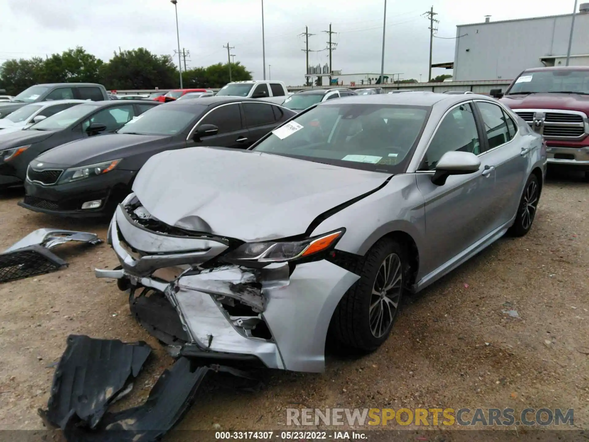 2 Photograph of a damaged car 4T1G11AK7LU923599 TOYOTA CAMRY 2020