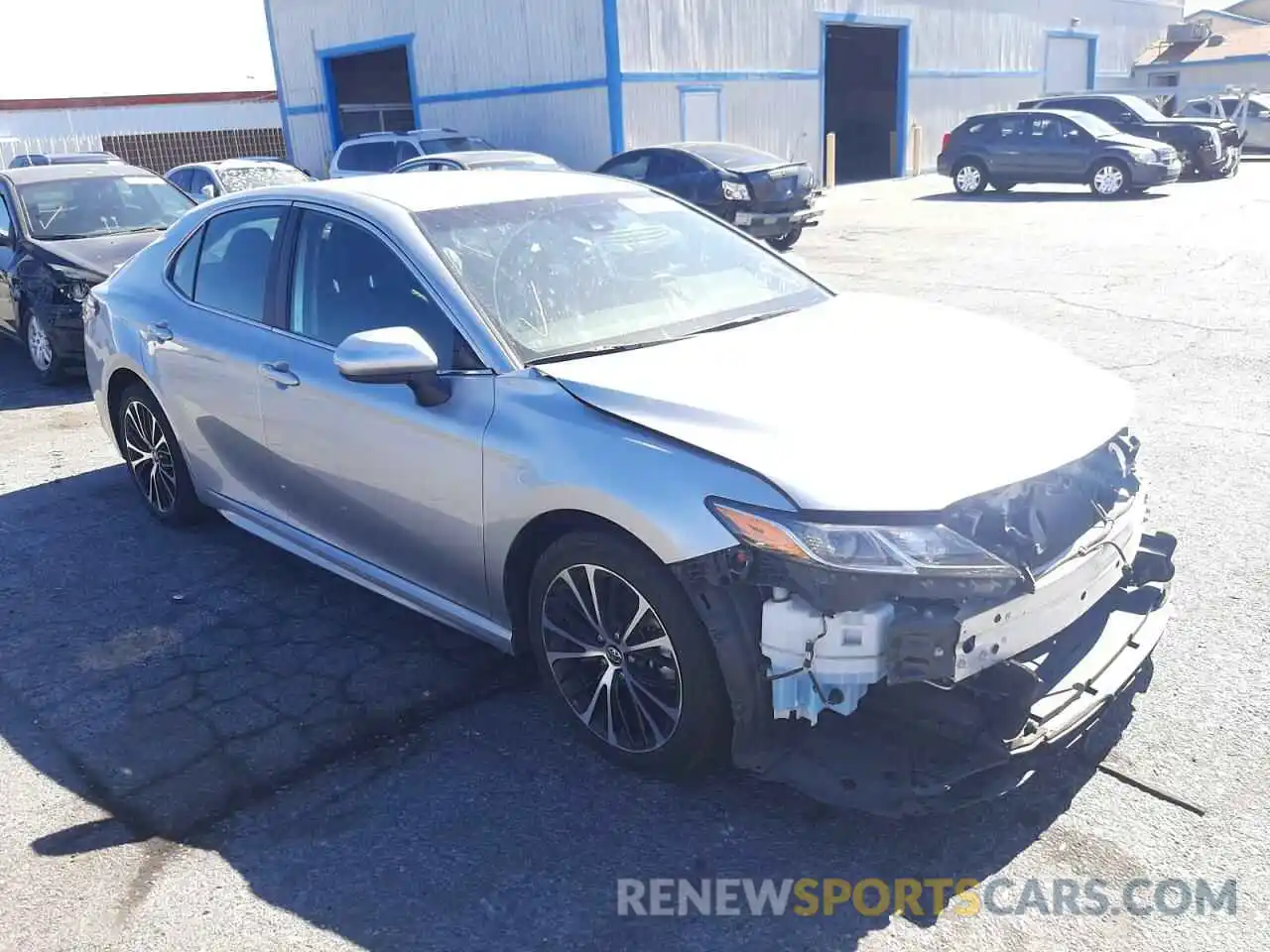 1 Photograph of a damaged car 4T1G11AK7LU928026 TOYOTA CAMRY 2020