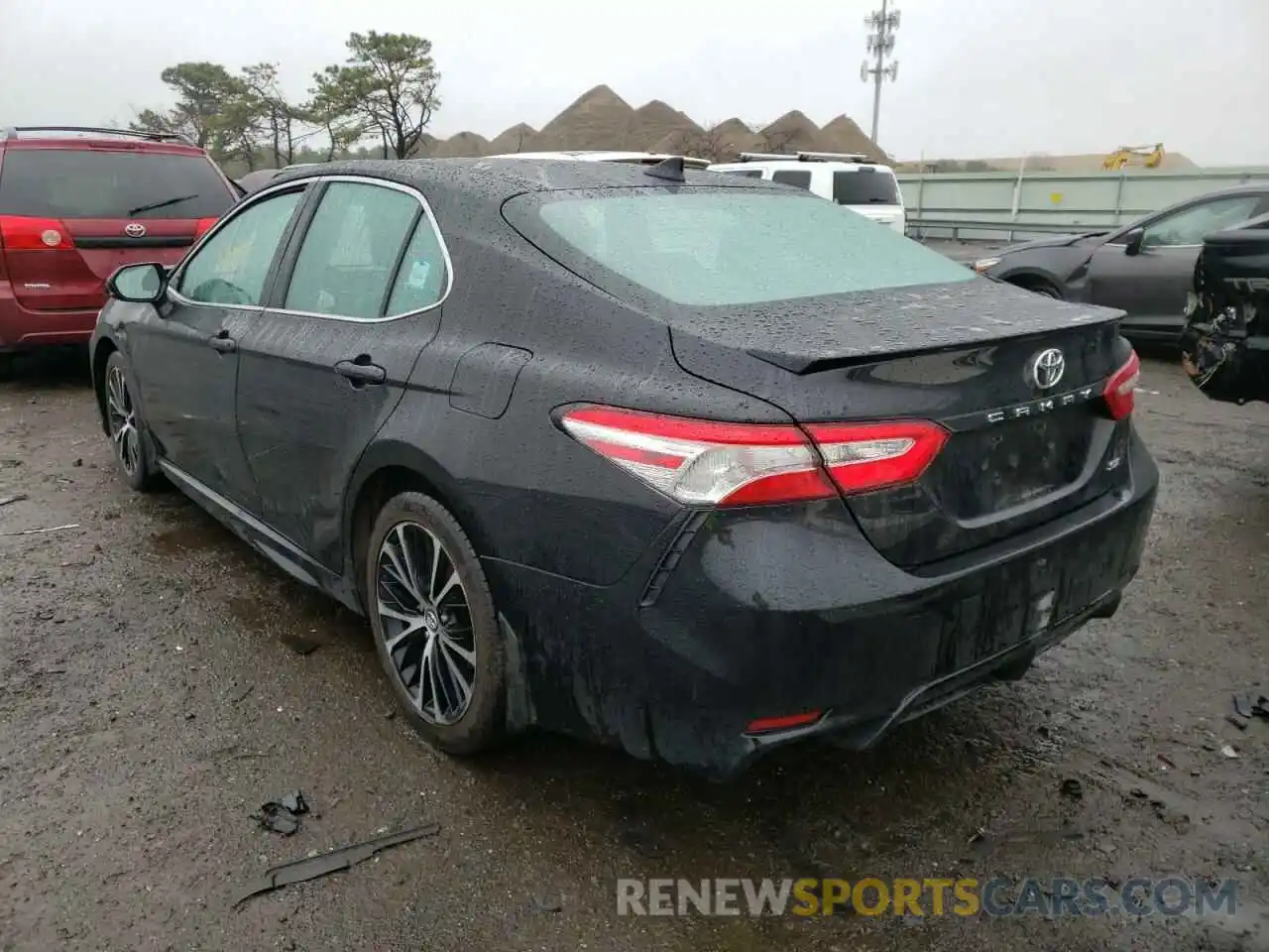 3 Photograph of a damaged car 4T1G11AK7LU931850 TOYOTA CAMRY 2020