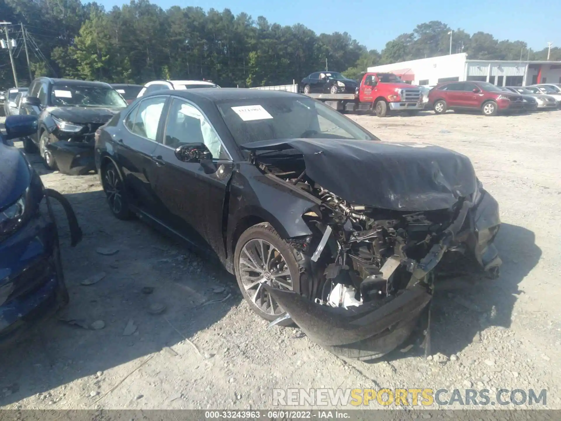 1 Photograph of a damaged car 4T1G11AK7LU934165 TOYOTA CAMRY 2020