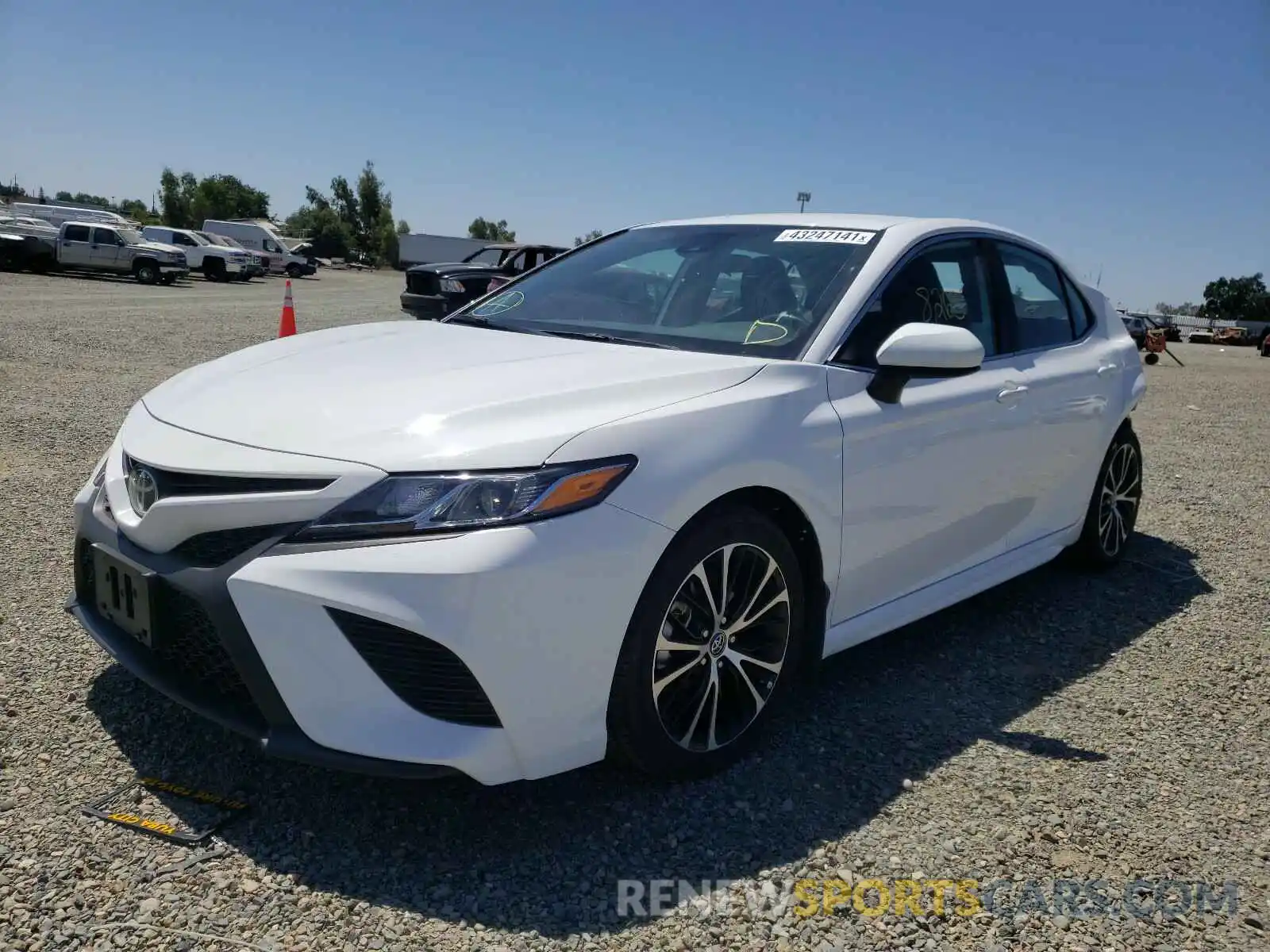 2 Photograph of a damaged car 4T1G11AK7LU937387 TOYOTA CAMRY 2020