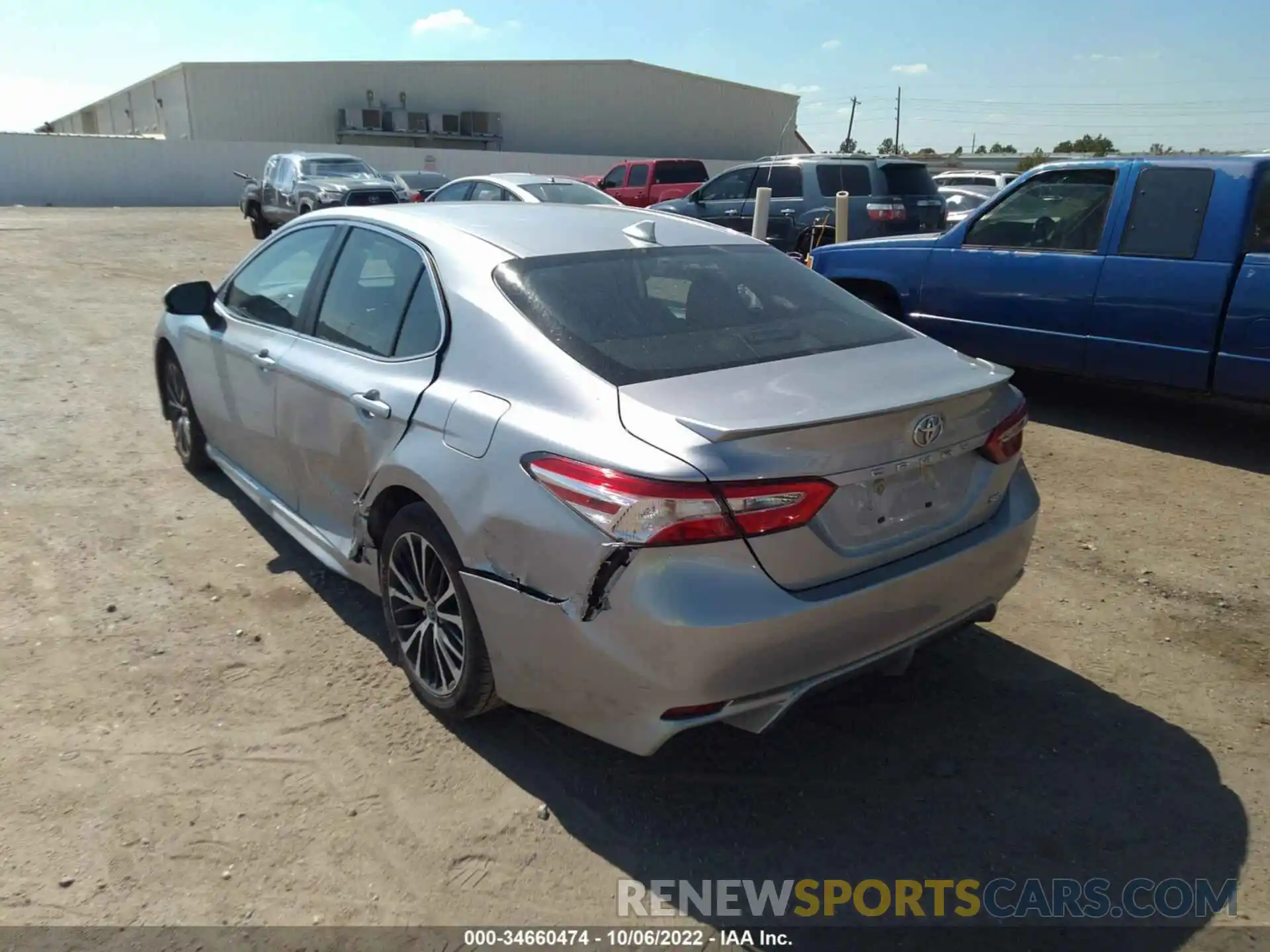 3 Photograph of a damaged car 4T1G11AK7LU939009 TOYOTA CAMRY 2020