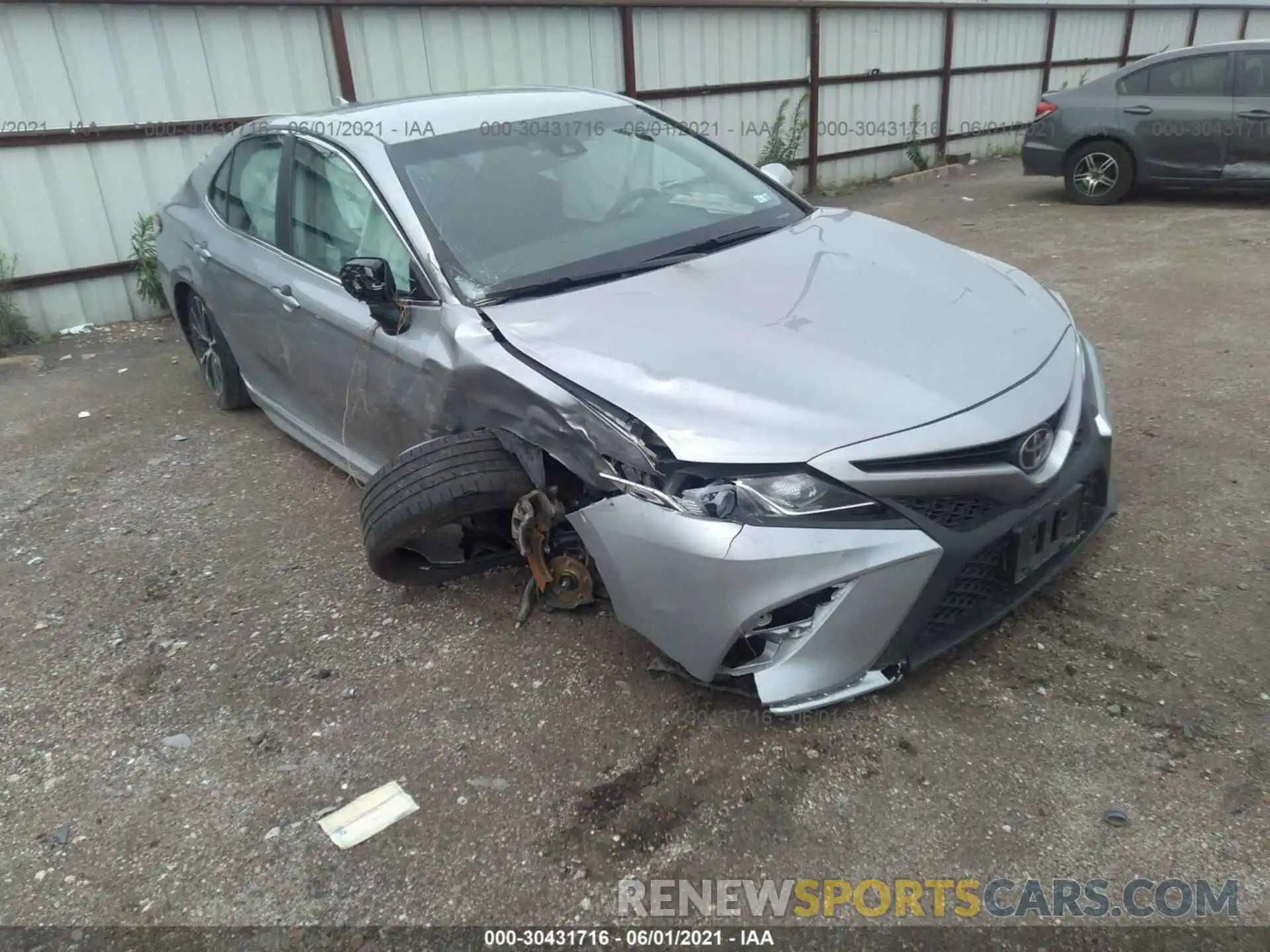 1 Photograph of a damaged car 4T1G11AK7LU940242 TOYOTA CAMRY 2020