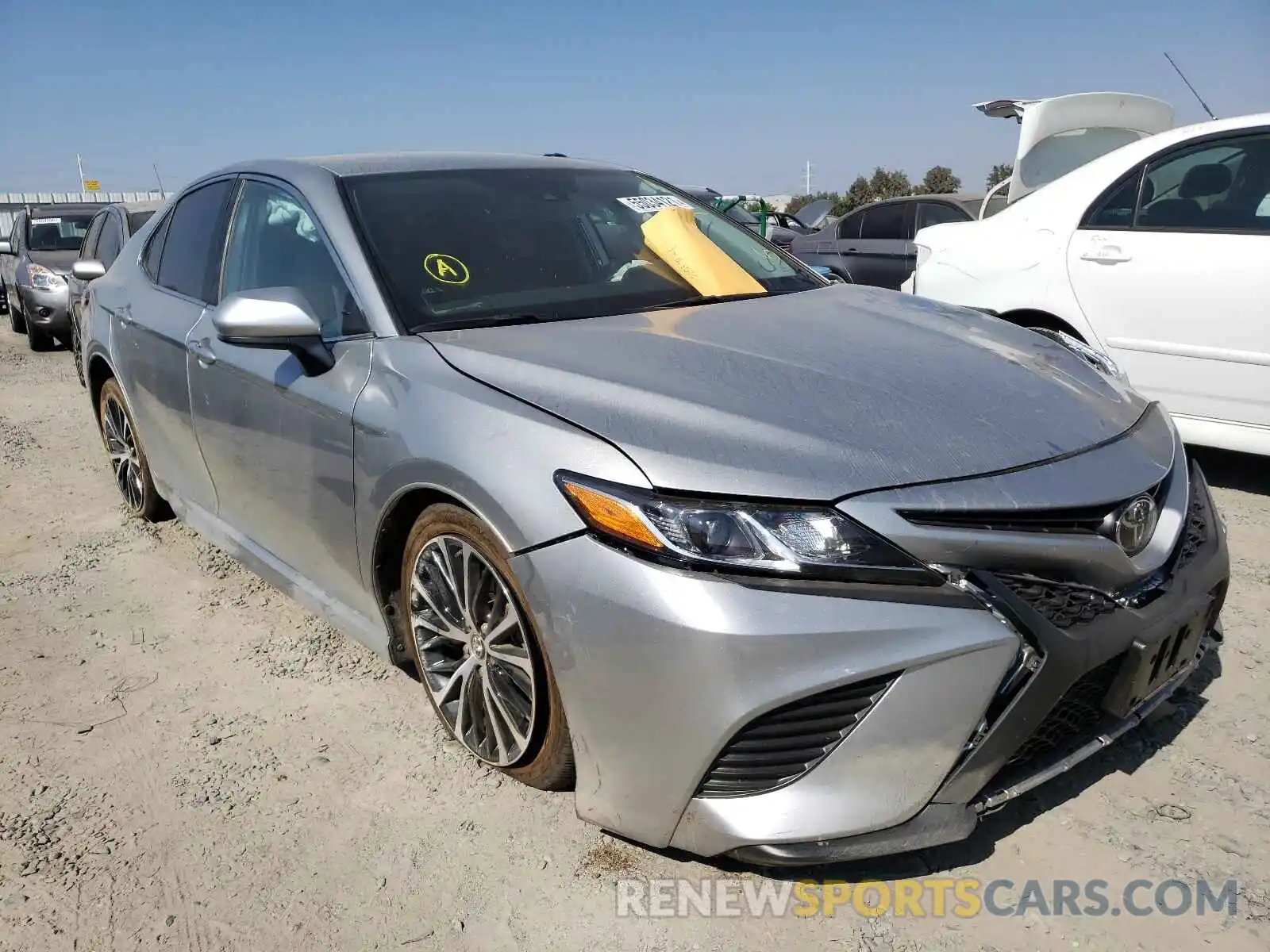 1 Photograph of a damaged car 4T1G11AK7LU942511 TOYOTA CAMRY 2020