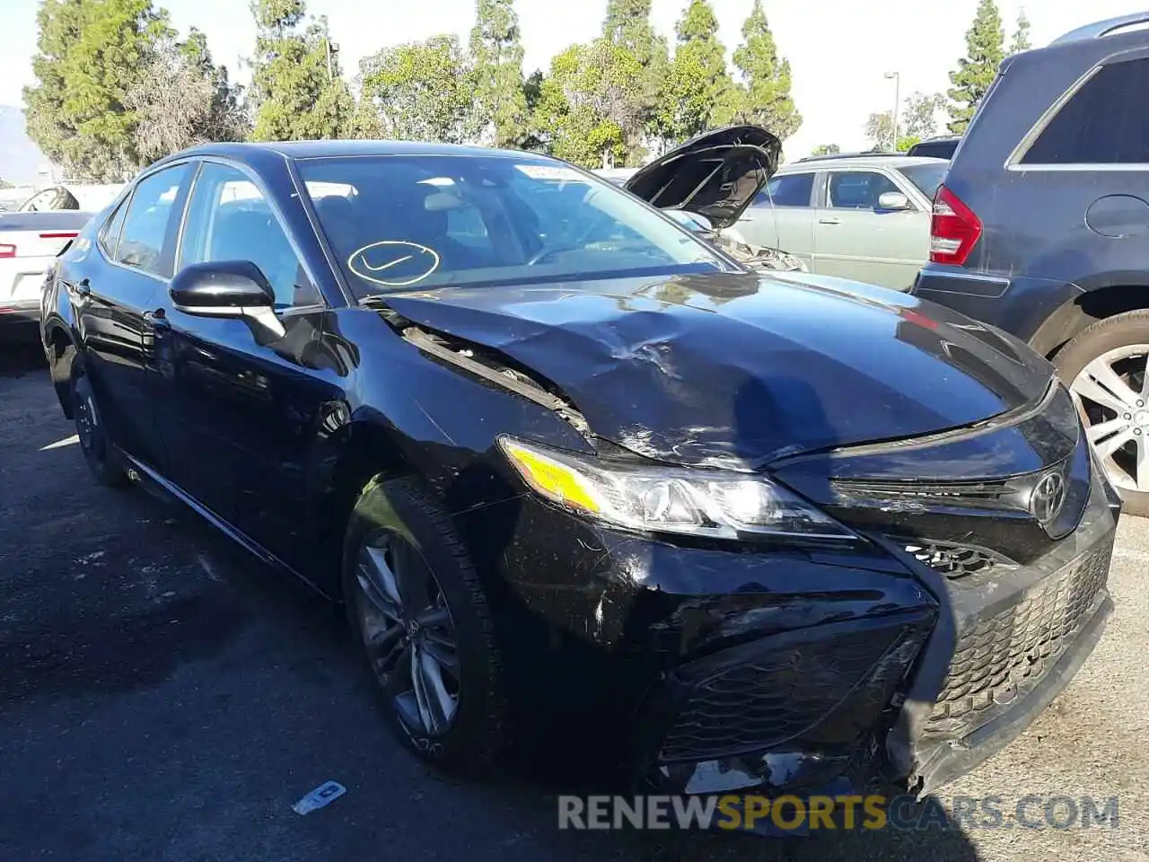 1 Photograph of a damaged car 4T1G11AK7LU942959 TOYOTA CAMRY 2020