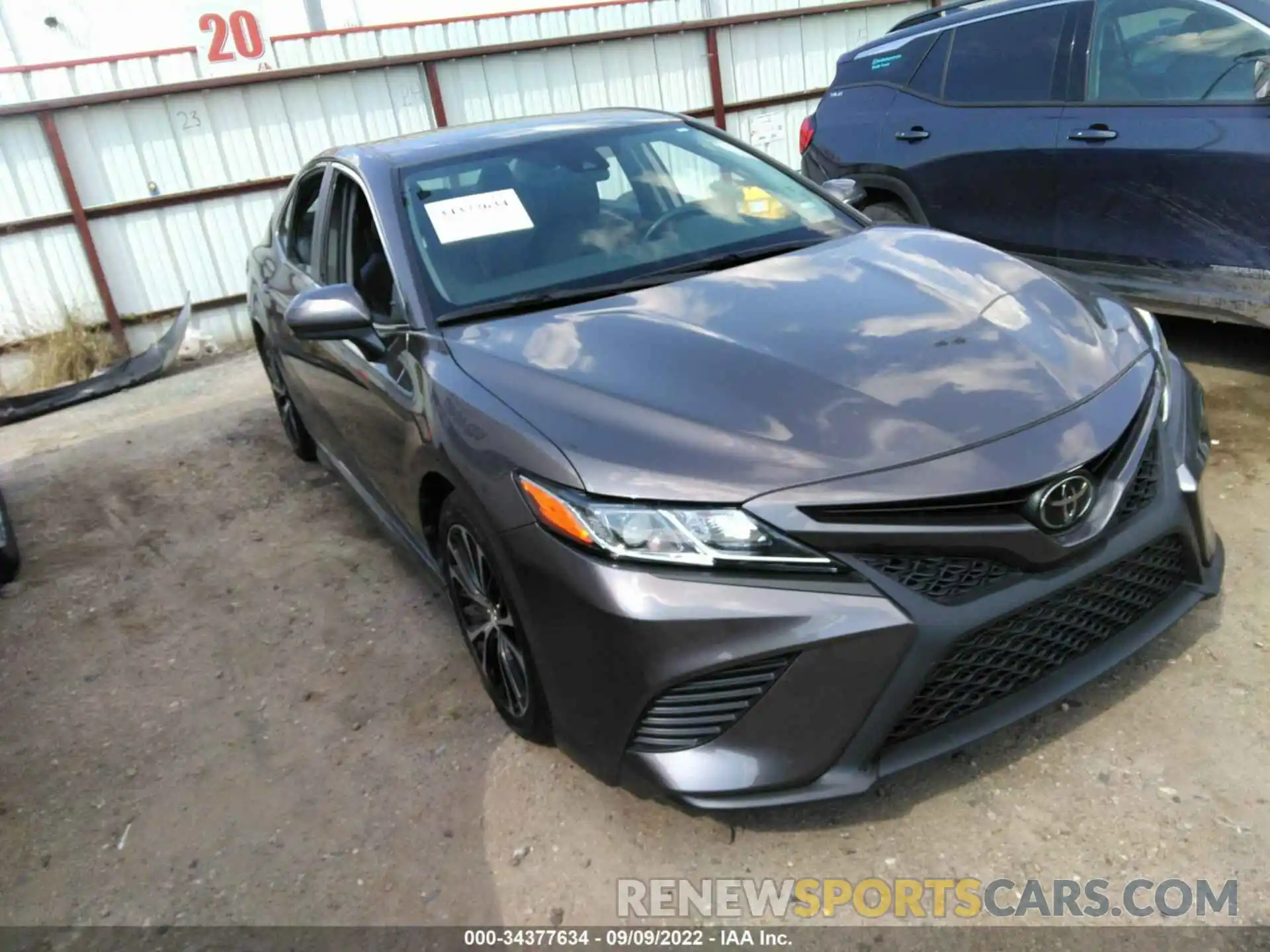 1 Photograph of a damaged car 4T1G11AK7LU945442 TOYOTA CAMRY 2020