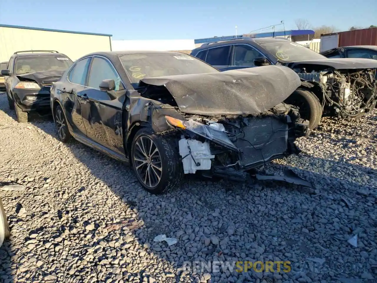 1 Photograph of a damaged car 4T1G11AK7LU946770 TOYOTA CAMRY 2020