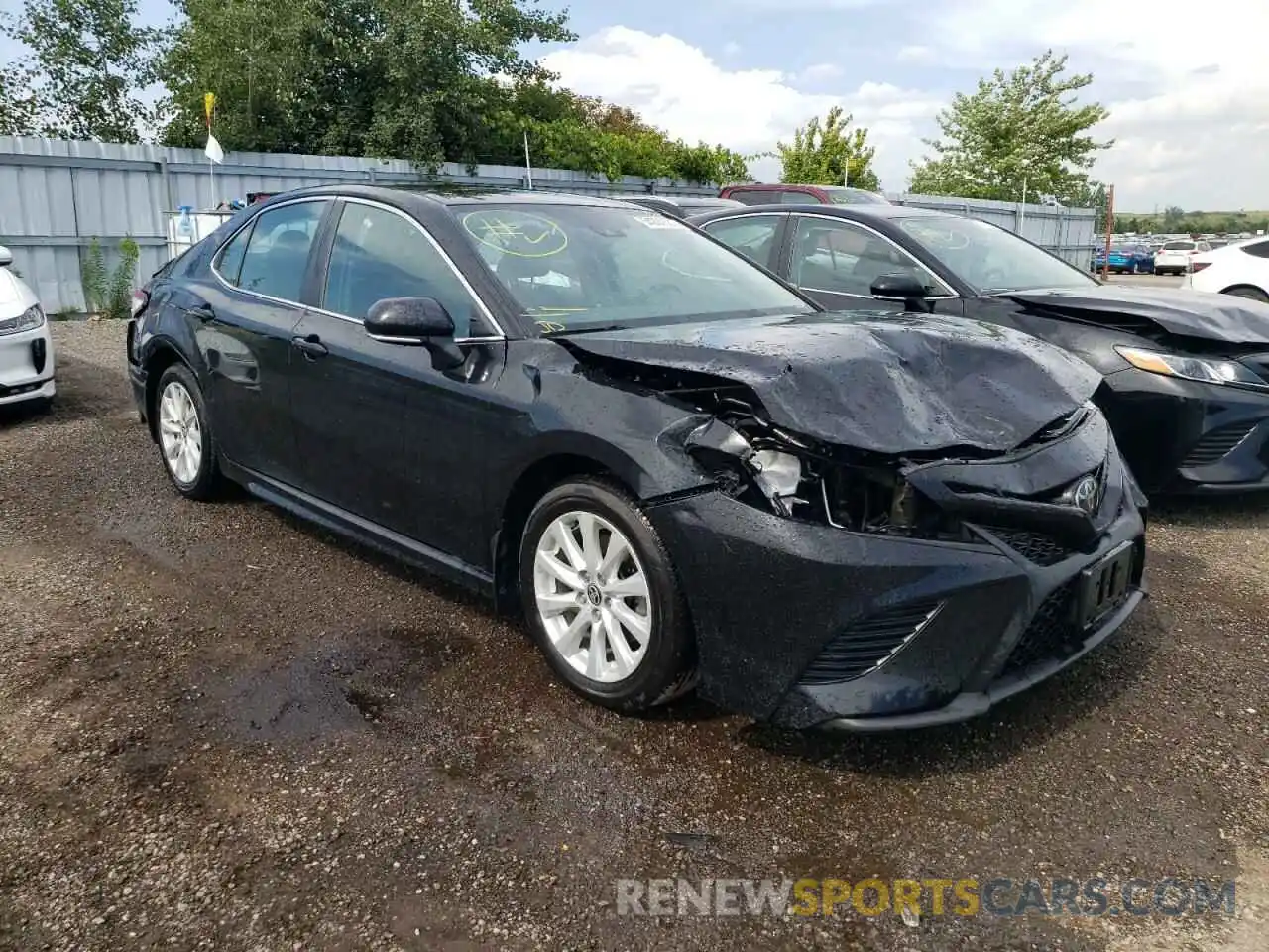 9 Photograph of a damaged car 4T1G11AK7LU949037 TOYOTA CAMRY 2020