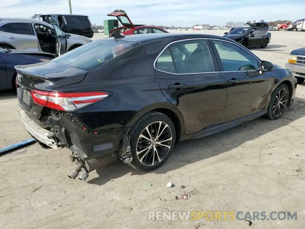 3 Photograph of a damaged car 4T1G11AK7LU961981 TOYOTA CAMRY 2020