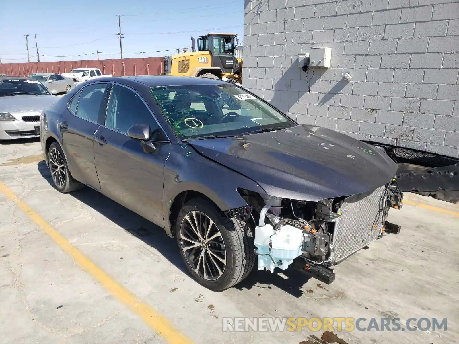 1 Photograph of a damaged car 4T1G11AK7LU968459 TOYOTA CAMRY 2020