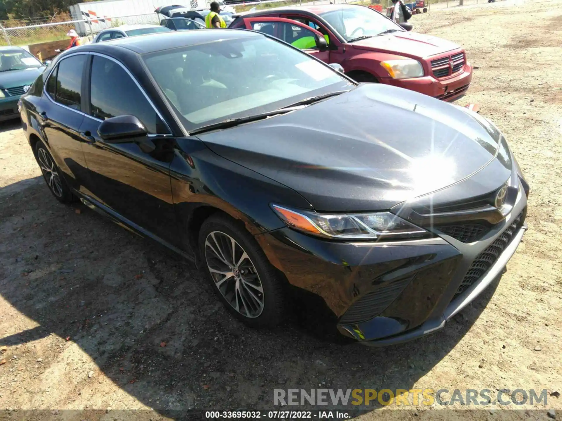 1 Photograph of a damaged car 4T1G11AK7LU979543 TOYOTA CAMRY 2020