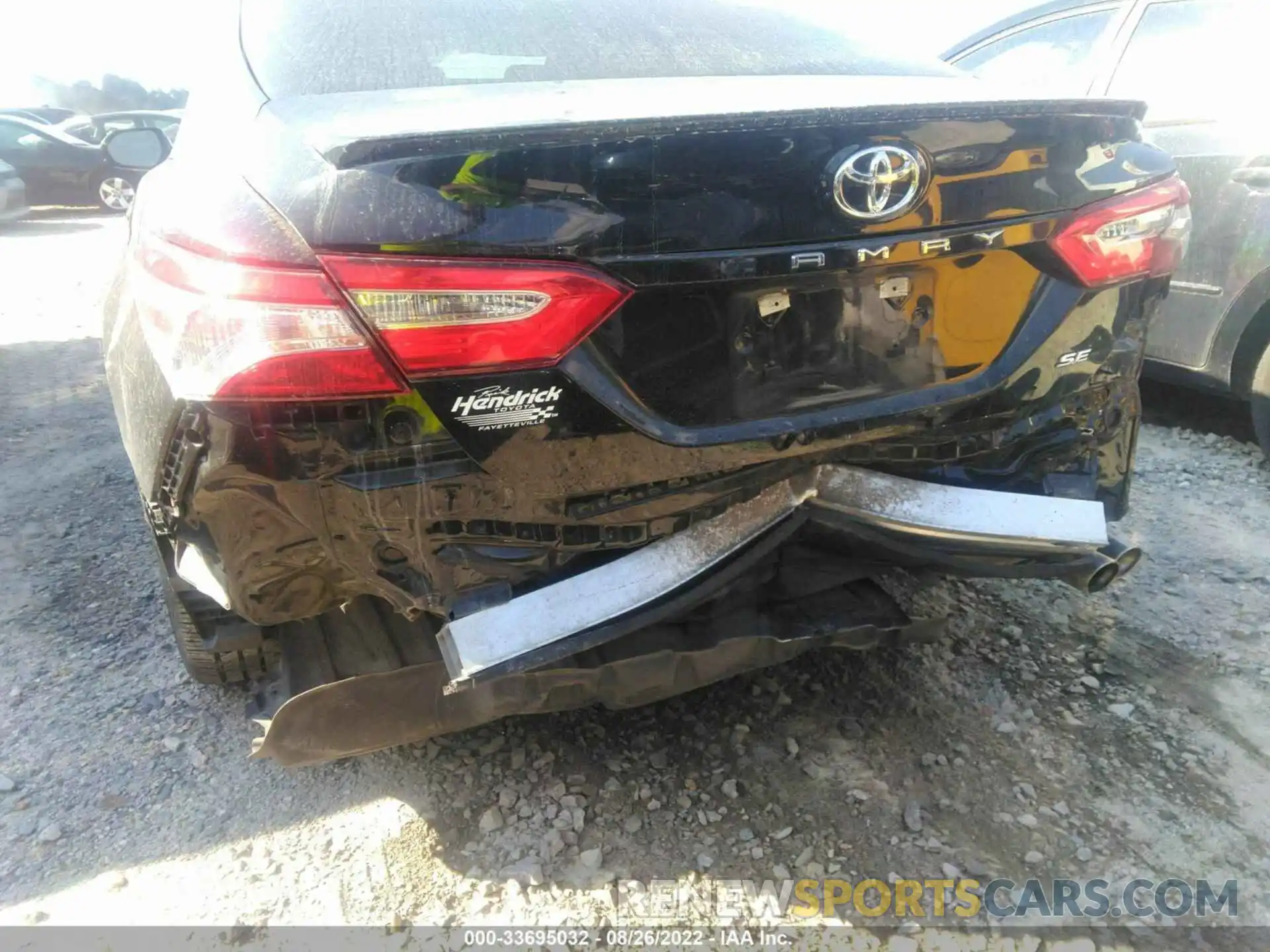 6 Photograph of a damaged car 4T1G11AK7LU979543 TOYOTA CAMRY 2020