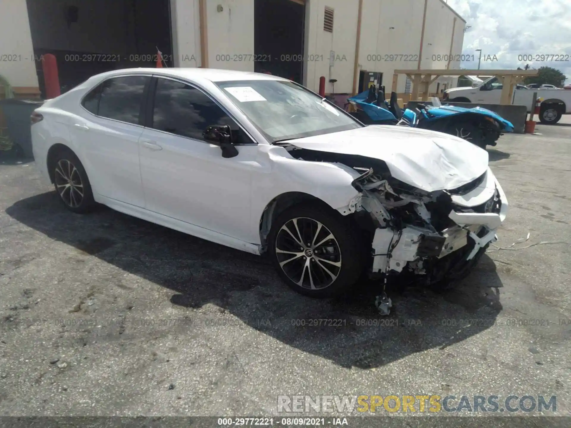 1 Photograph of a damaged car 4T1G11AK7LU981499 TOYOTA CAMRY 2020