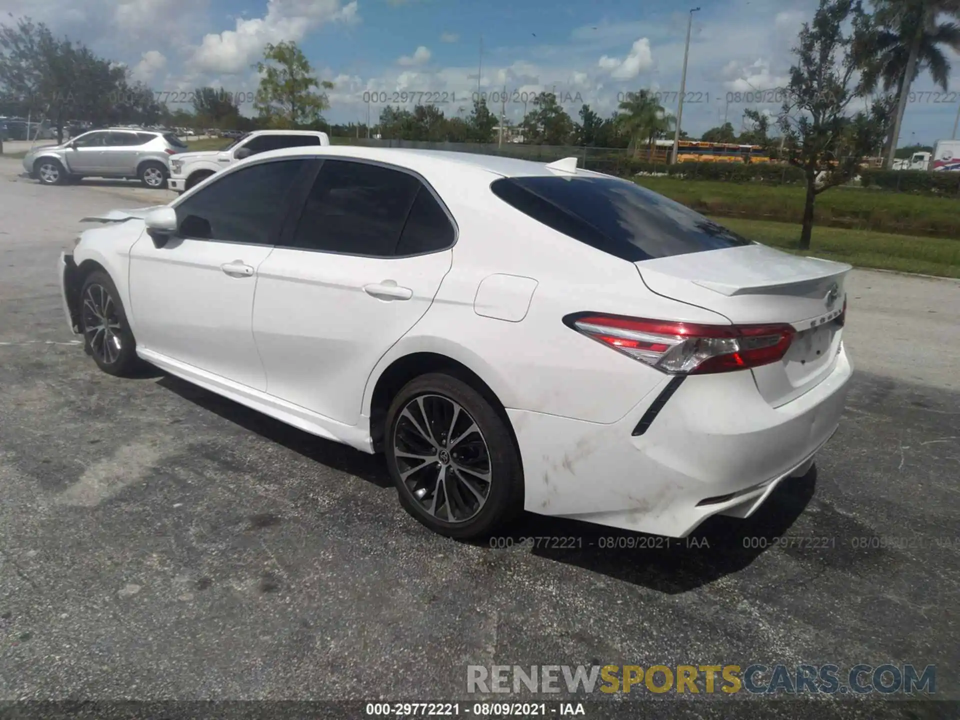 3 Photograph of a damaged car 4T1G11AK7LU981499 TOYOTA CAMRY 2020