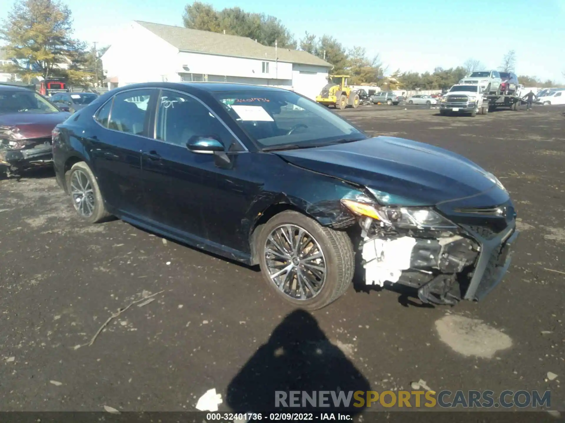 1 Photograph of a damaged car 4T1G11AK7LU990803 TOYOTA CAMRY 2020