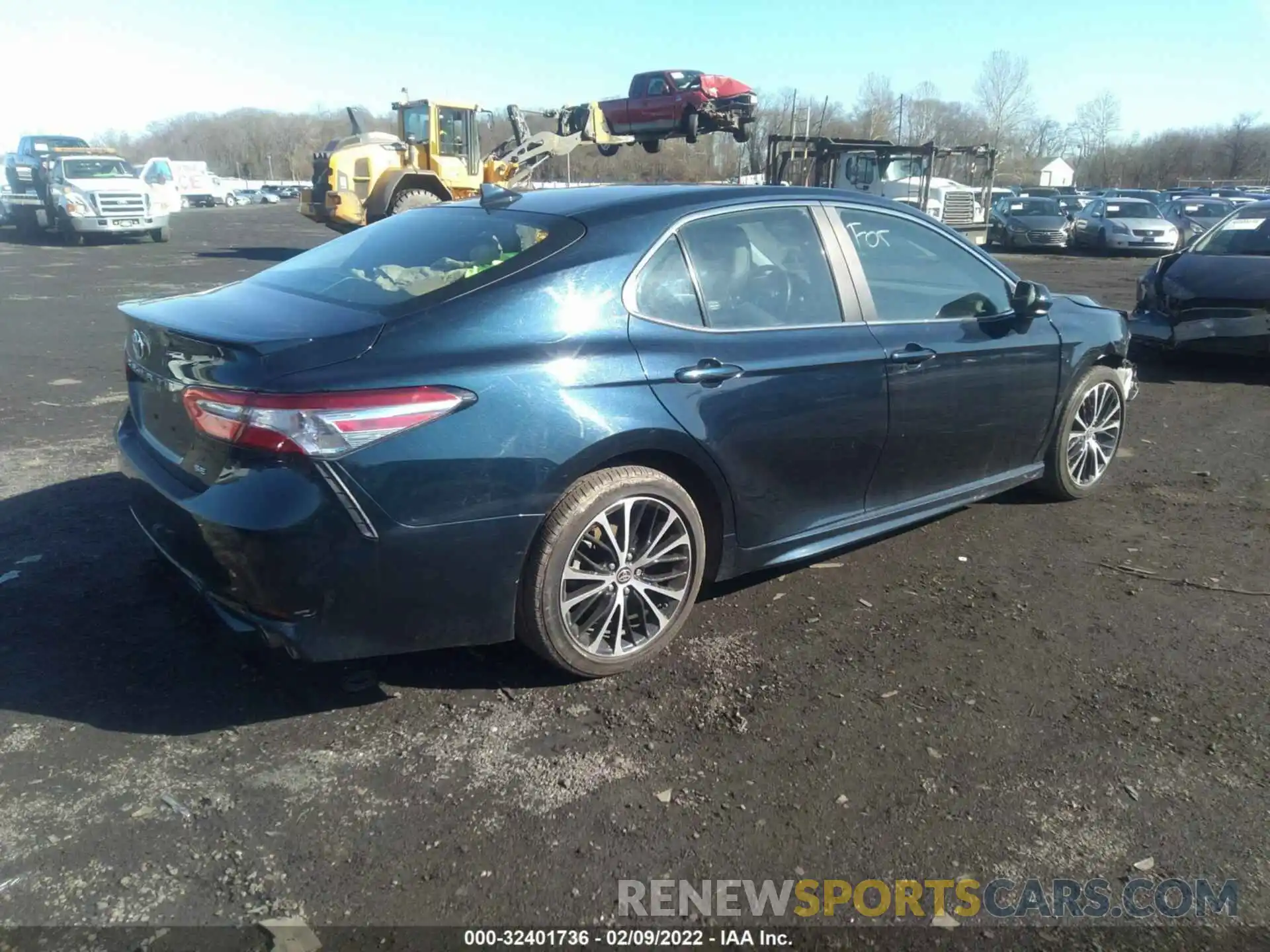 4 Photograph of a damaged car 4T1G11AK7LU990803 TOYOTA CAMRY 2020