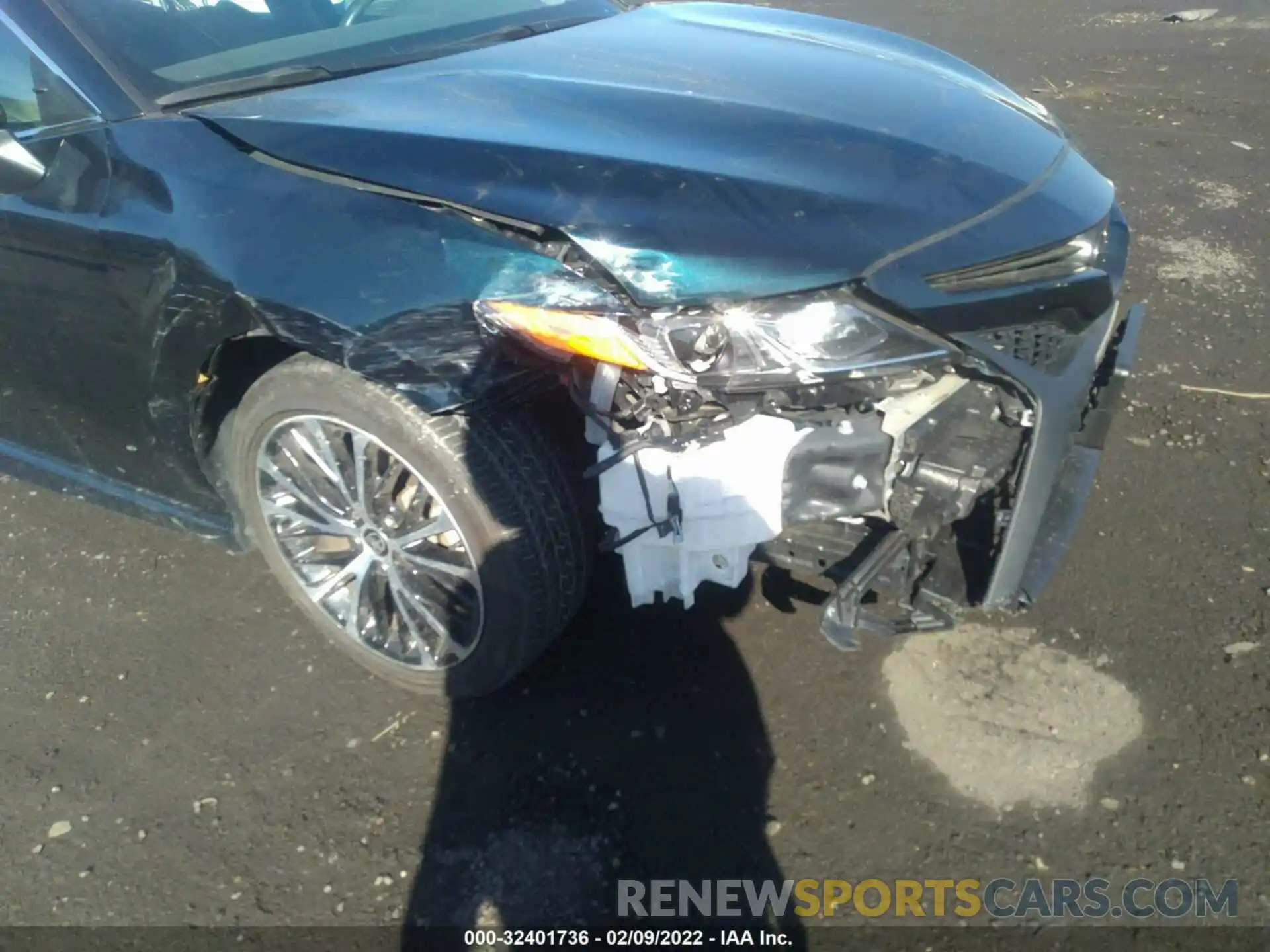 6 Photograph of a damaged car 4T1G11AK7LU990803 TOYOTA CAMRY 2020