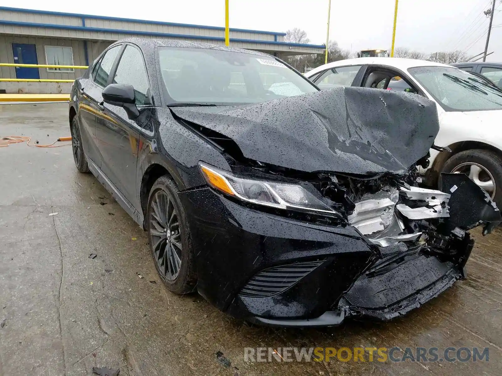 1 Photograph of a damaged car 4T1G11AK8LU302050 TOYOTA CAMRY 2020