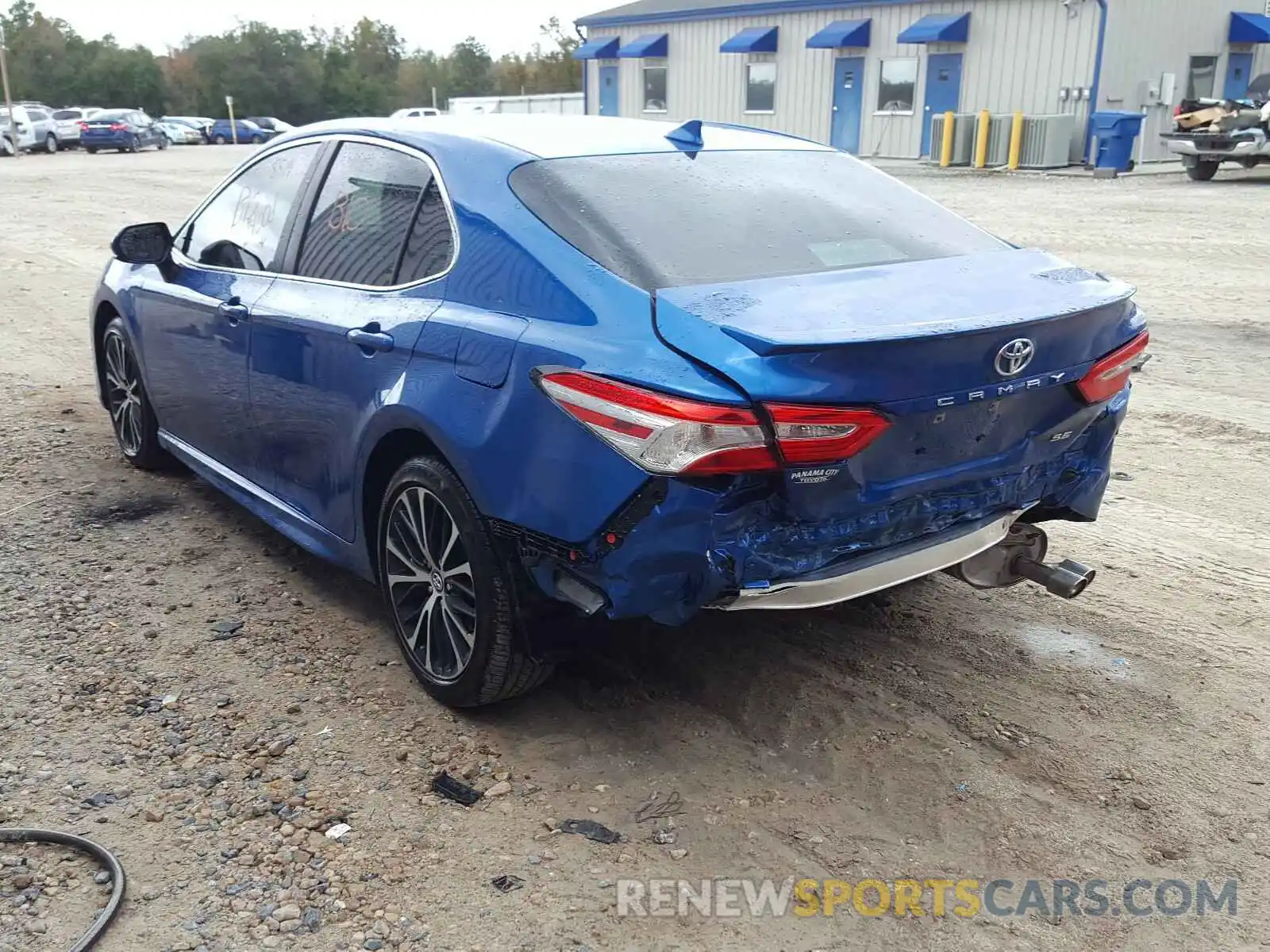 3 Photograph of a damaged car 4T1G11AK8LU303523 TOYOTA CAMRY 2020