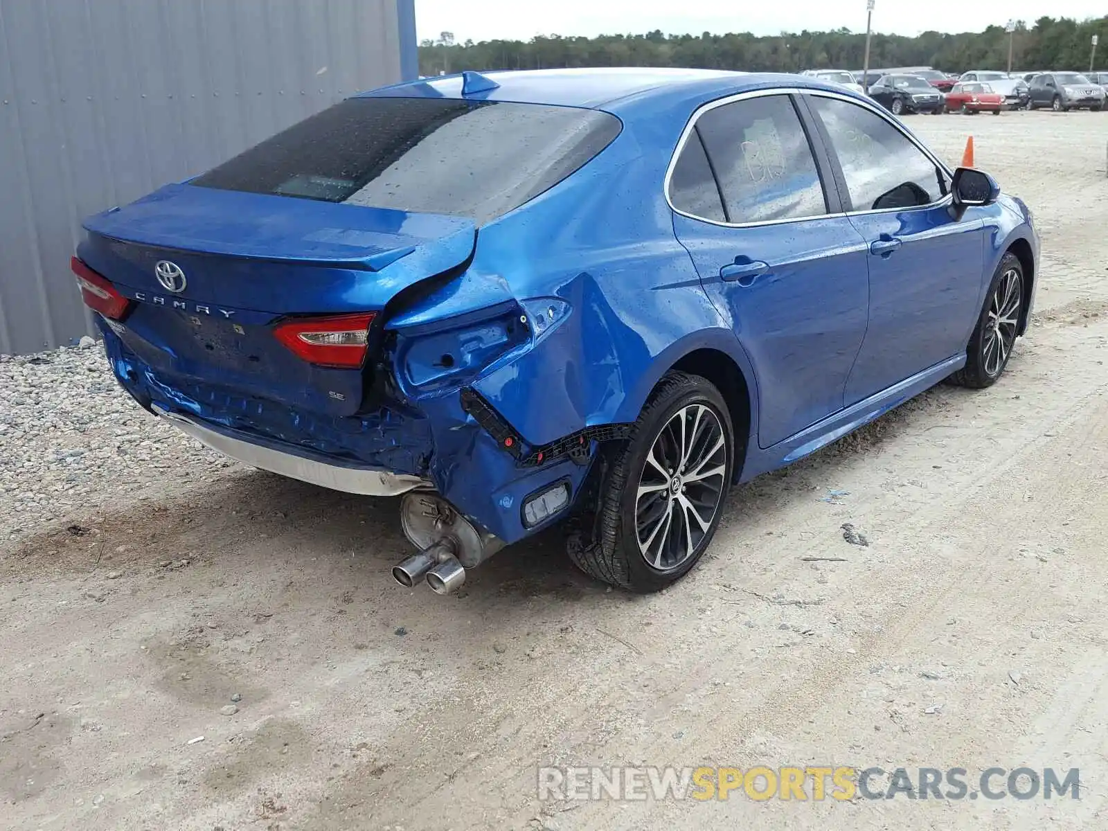 4 Photograph of a damaged car 4T1G11AK8LU303523 TOYOTA CAMRY 2020