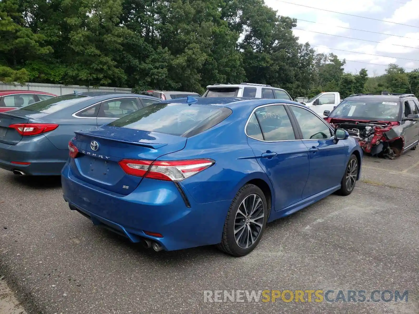 4 Photograph of a damaged car 4T1G11AK8LU306759 TOYOTA CAMRY 2020