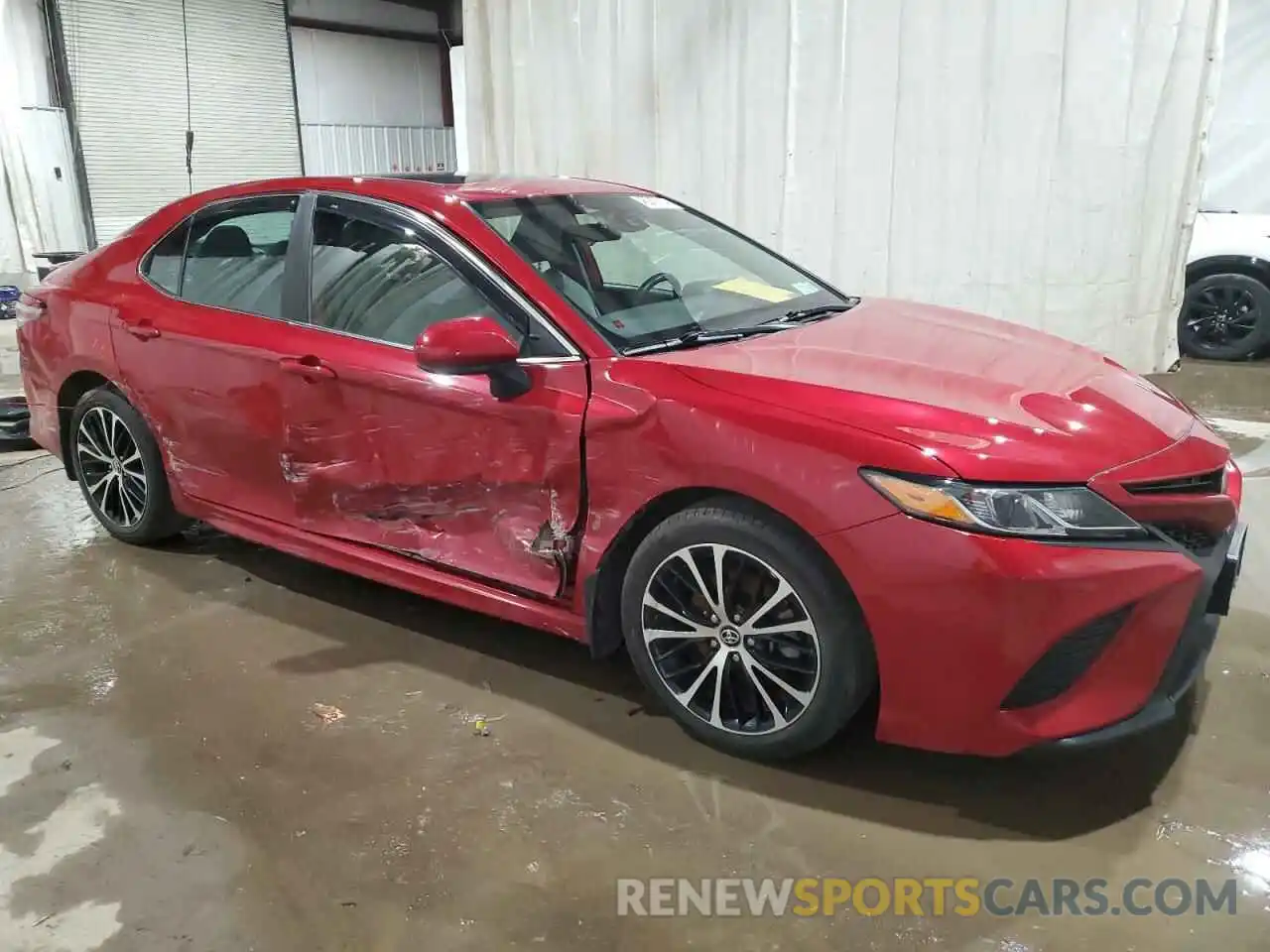 4 Photograph of a damaged car 4T1G11AK8LU310116 TOYOTA CAMRY 2020