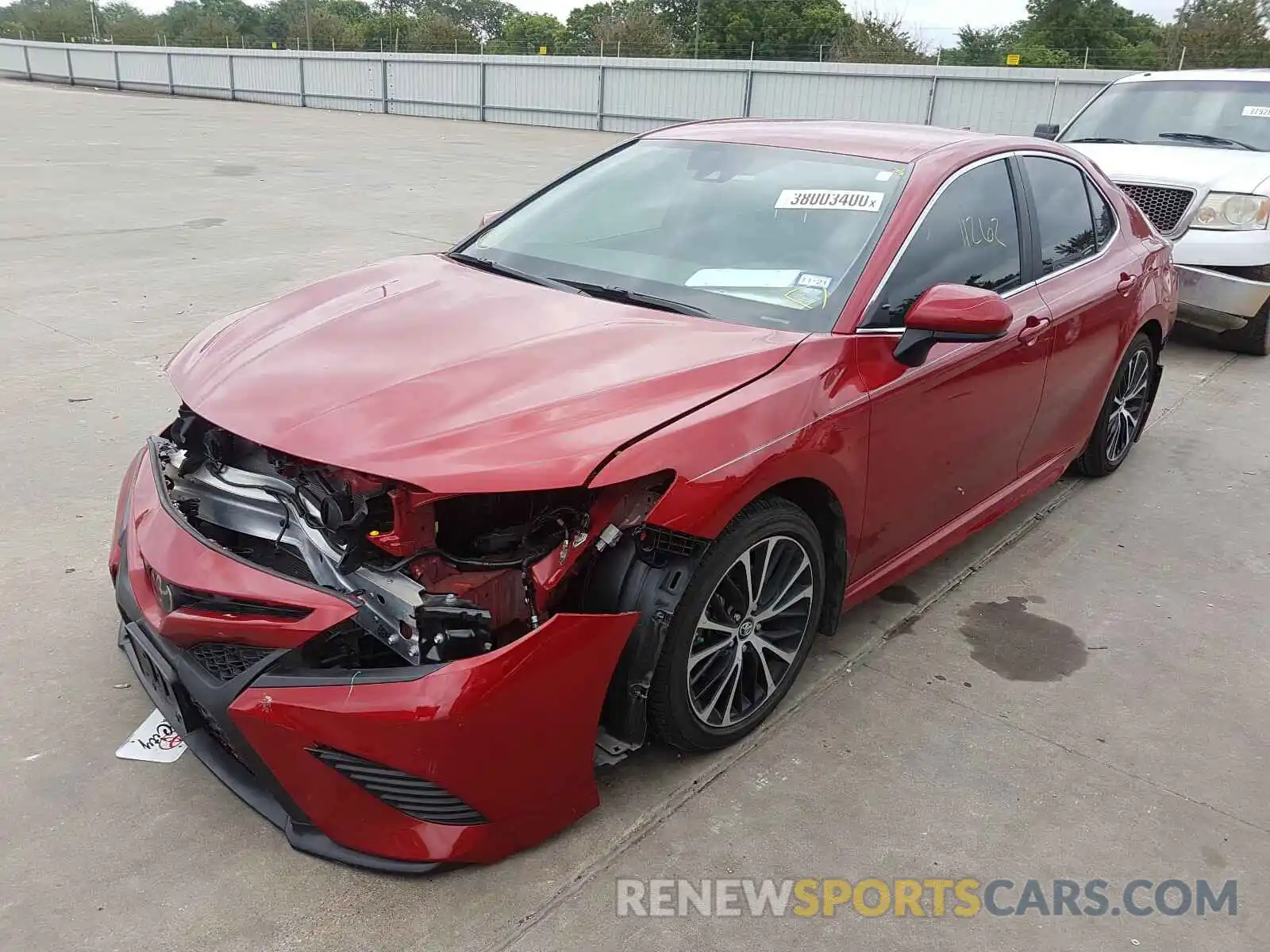 2 Photograph of a damaged car 4T1G11AK8LU310228 TOYOTA CAMRY 2020