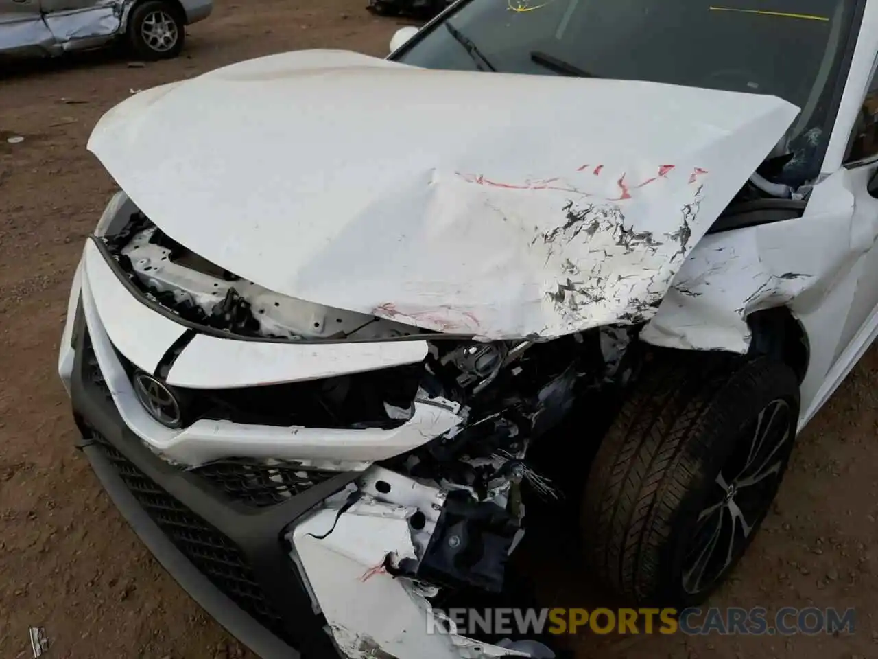 9 Photograph of a damaged car 4T1G11AK8LU311587 TOYOTA CAMRY 2020