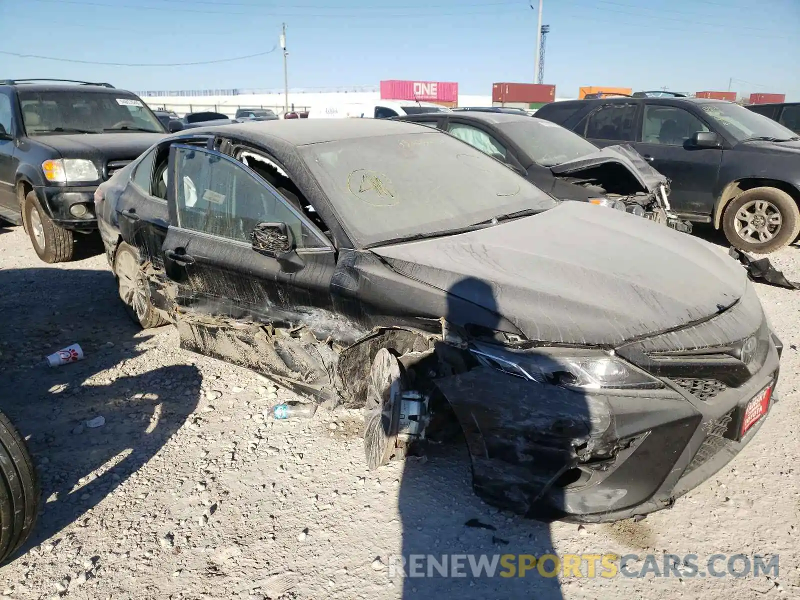 1 Photograph of a damaged car 4T1G11AK8LU313923 TOYOTA CAMRY 2020