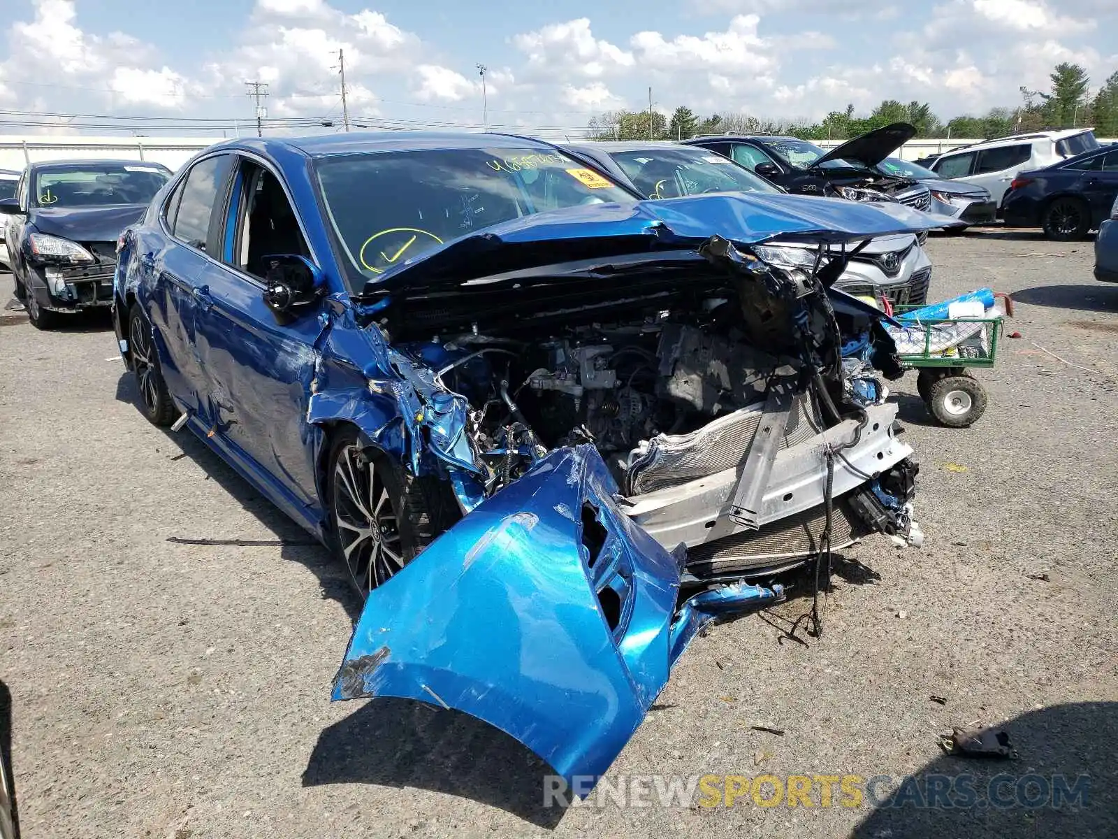 1 Photograph of a damaged car 4T1G11AK8LU314022 TOYOTA CAMRY 2020