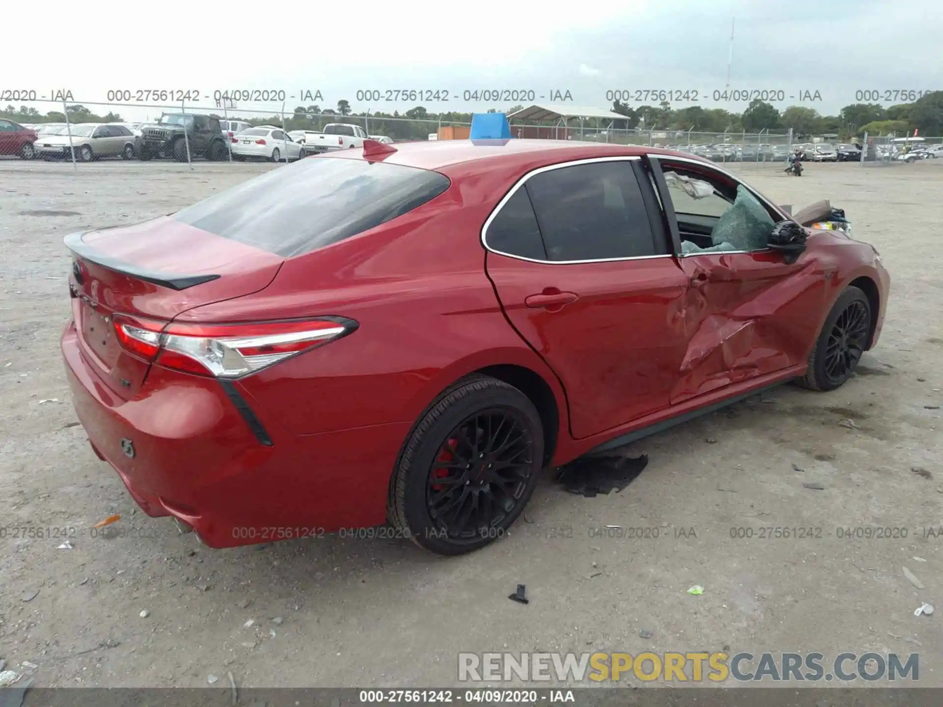 4 Photograph of a damaged car 4T1G11AK8LU314487 TOYOTA CAMRY 2020