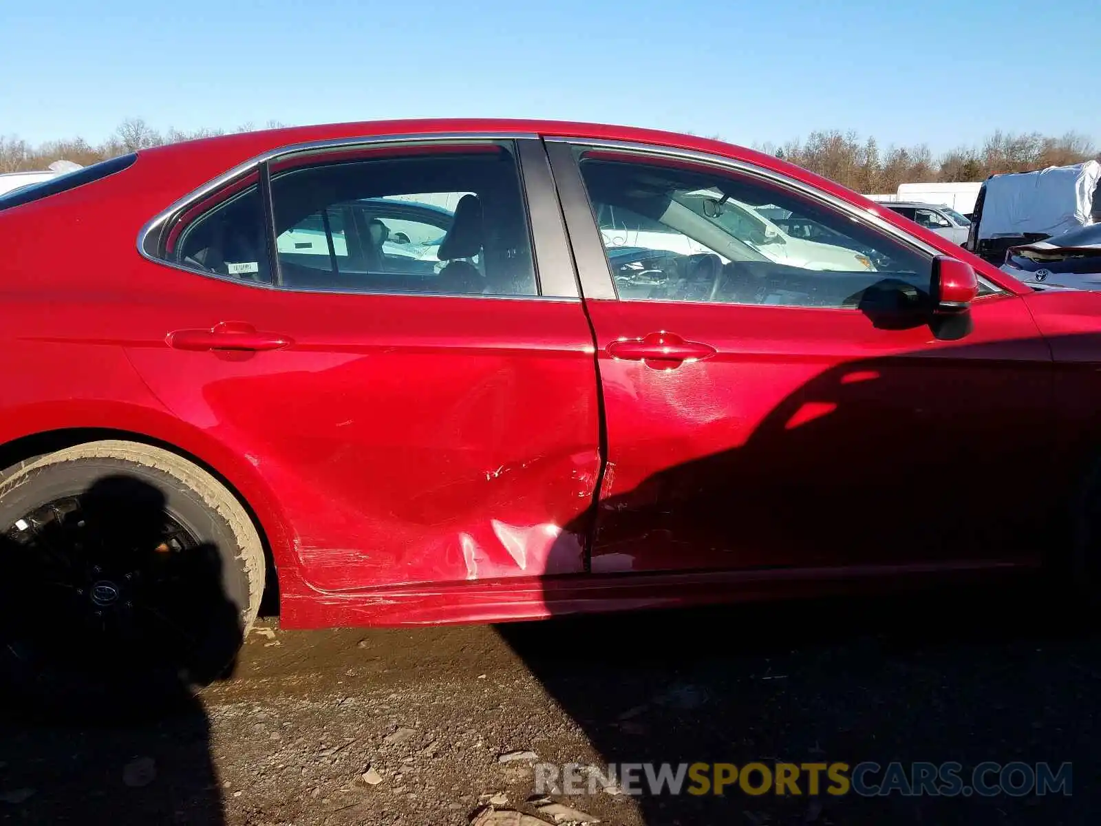 9 Photograph of a damaged car 4T1G11AK8LU315834 TOYOTA CAMRY 2020