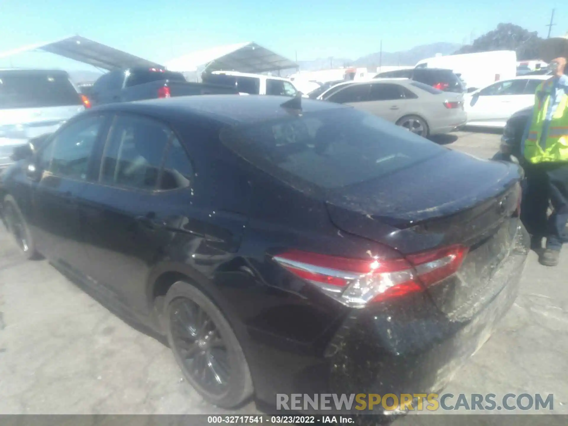 3 Photograph of a damaged car 4T1G11AK8LU318460 TOYOTA CAMRY 2020